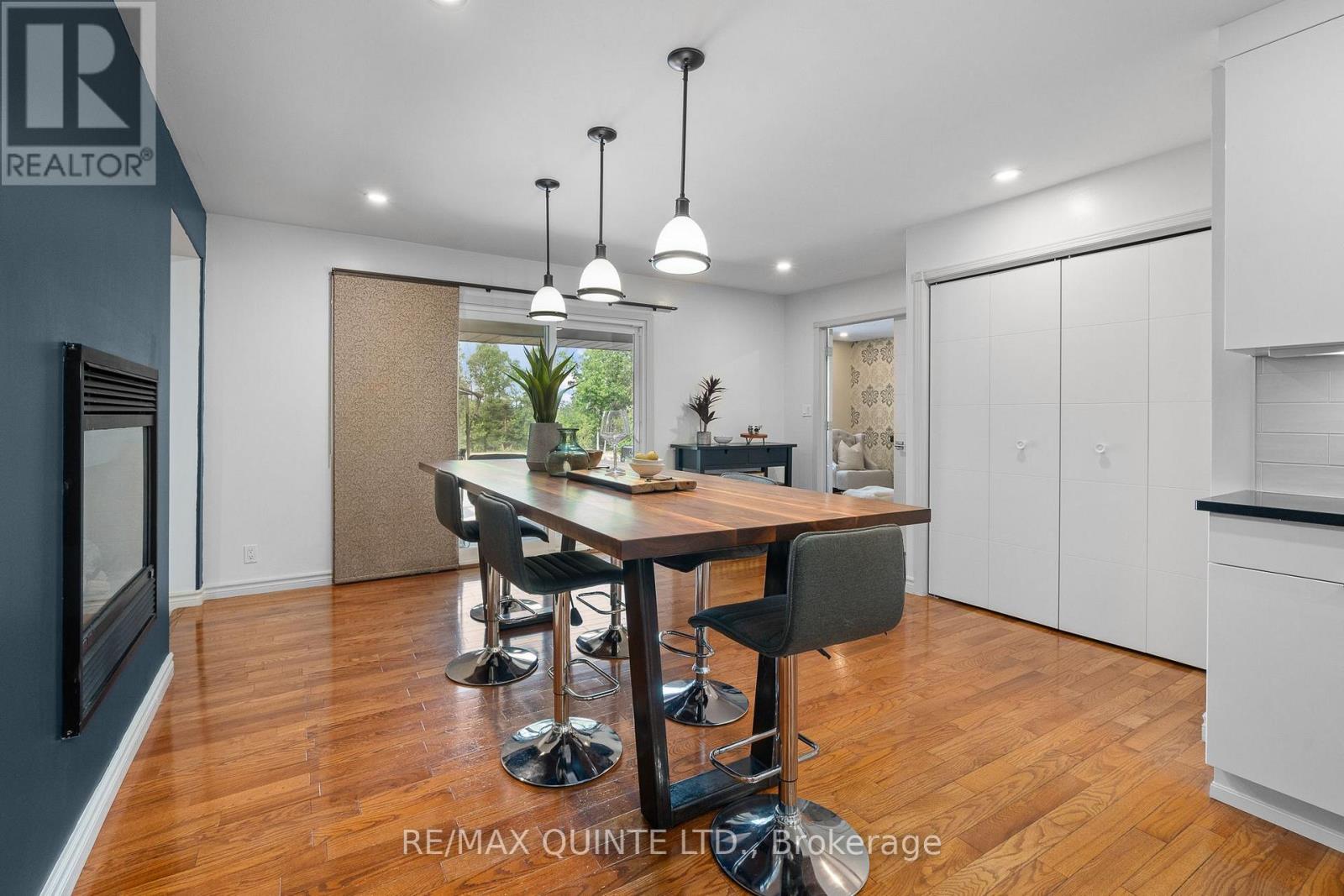 100 Bay Breeze Street, Prince Edward County (Ameliasburg Ward), Ontario  K8N 4Z7 - Photo 19 - X12502676