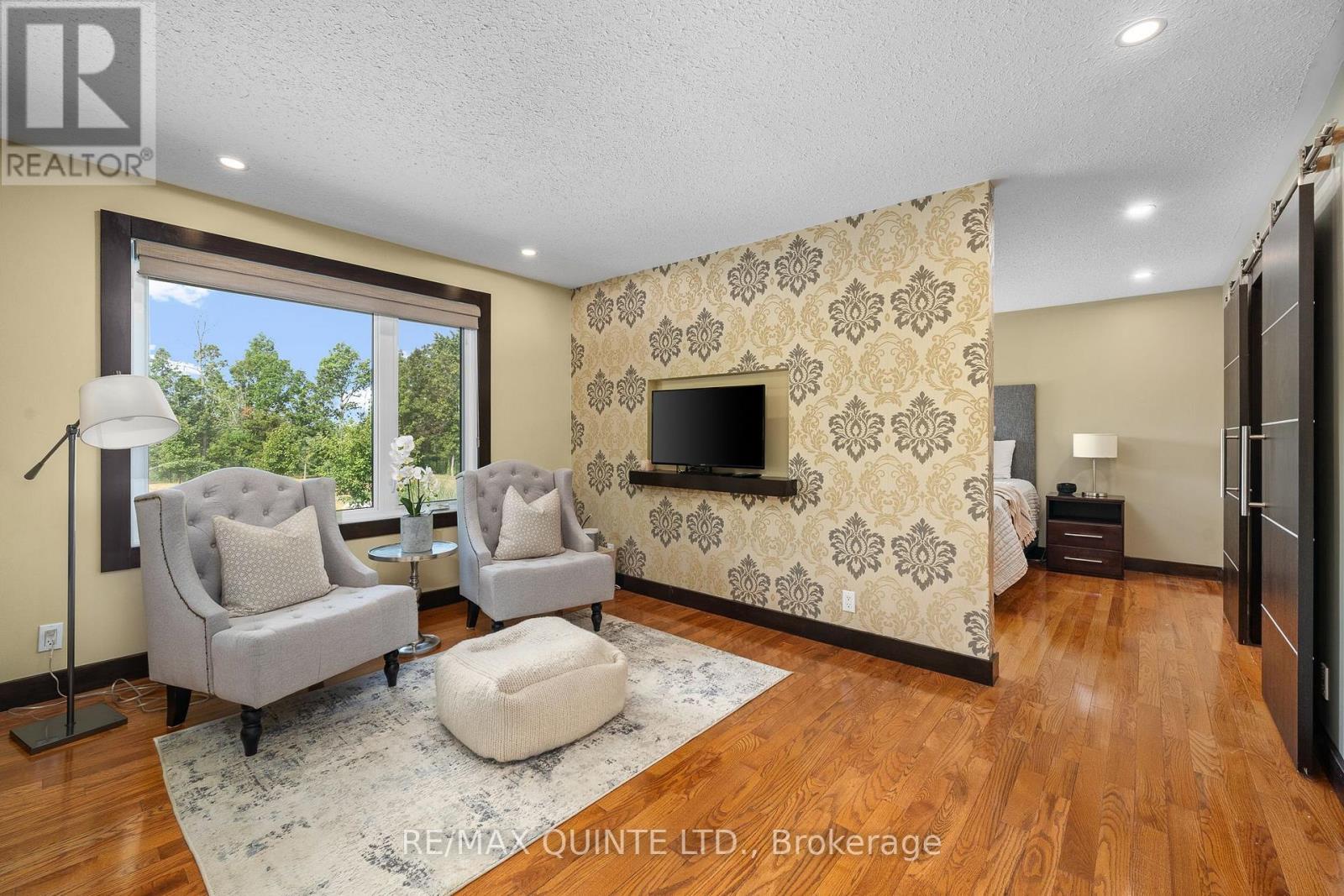 100 Bay Breeze Street, Prince Edward County (Ameliasburg Ward), Ontario  K8N 4Z7 - Photo 21 - X12502676