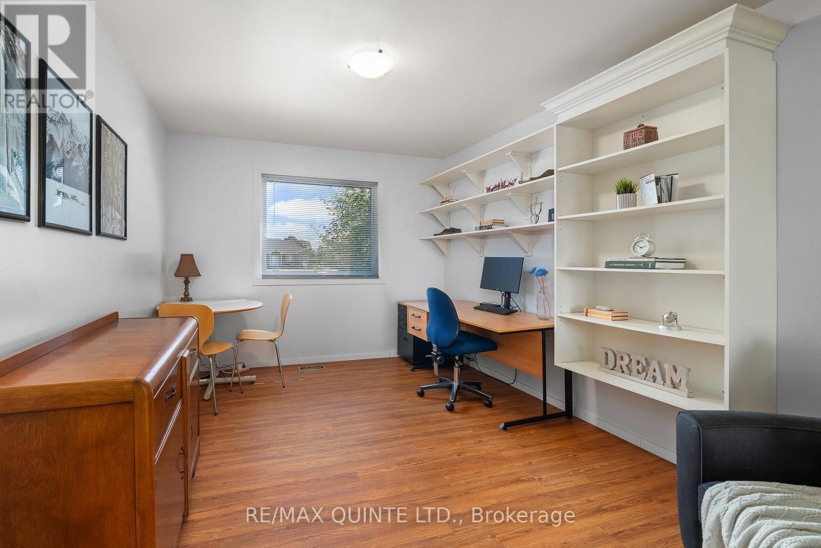 100 Bay Breeze Street, Prince Edward County (Ameliasburg Ward), Ontario  K8N 4Z7 - Photo 29 - X12502676