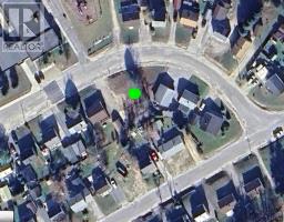 8 Wenonah DR, Manitouwadge, Ontario