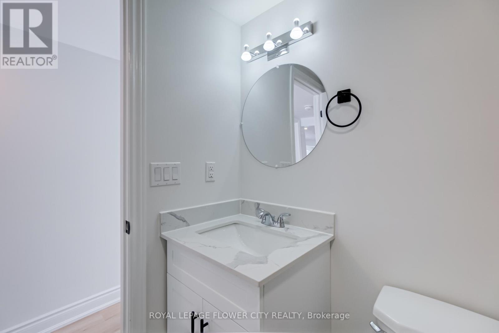 7826 Lake Jospeh Road, Georgian Bay (Freeman), Ontario  P0B 1K0 - Photo 29 - X12097186