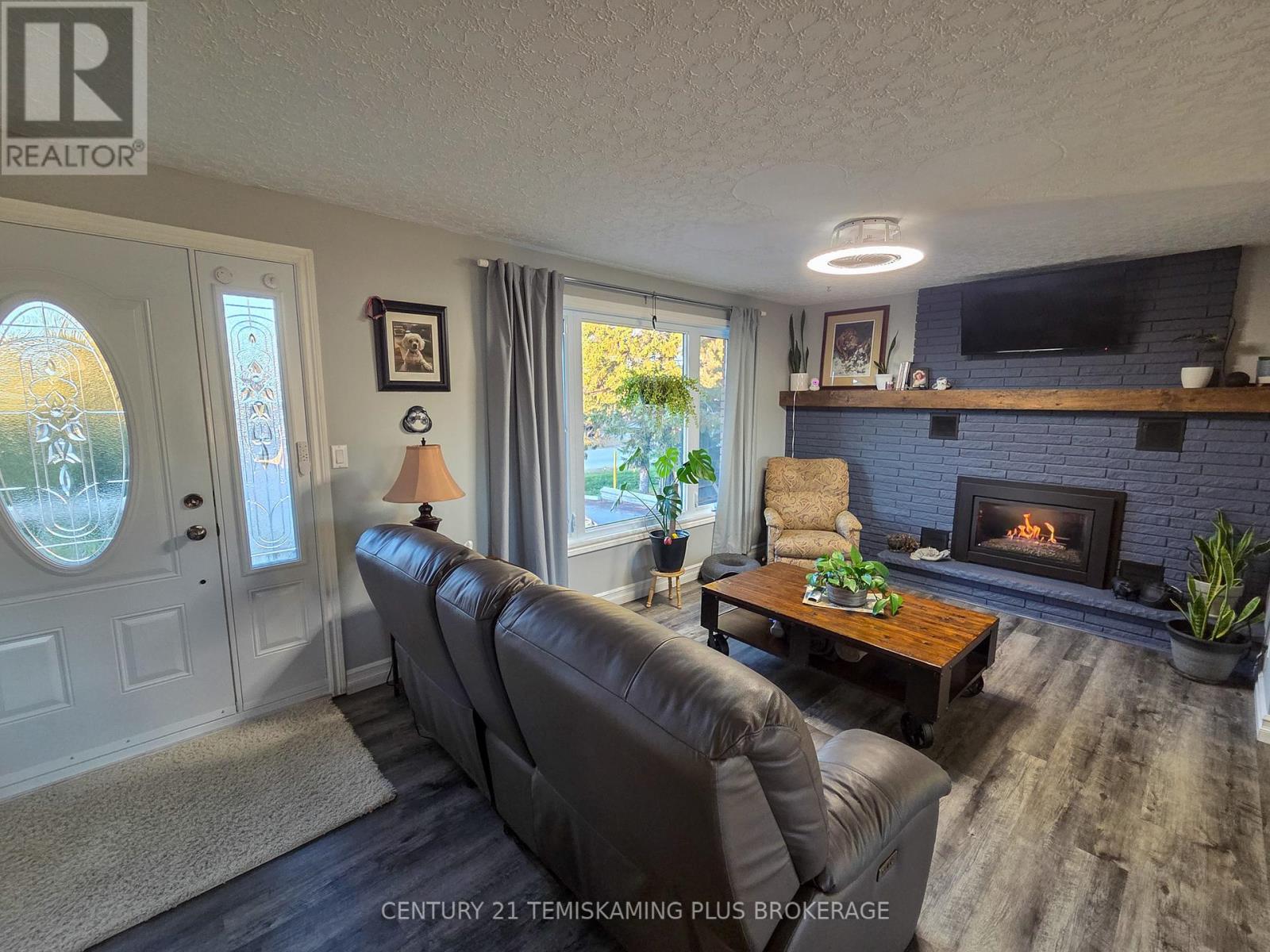 29 Eleventh Street, Armstrong (Earlton), Ontario  P0J 1E0 - Photo 3 - T12502700