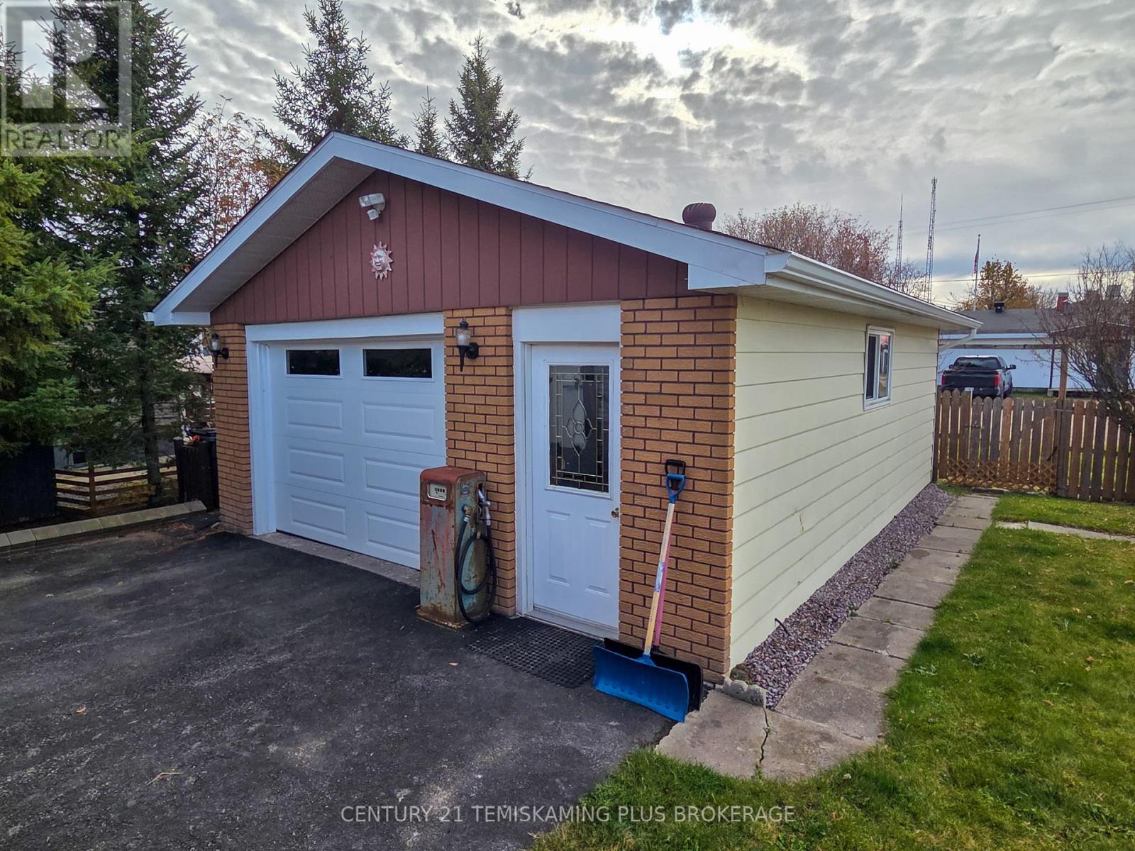 29 Eleventh Street, Armstrong (Earlton), Ontario  P0J 1E0 - Photo 33 - T12502700