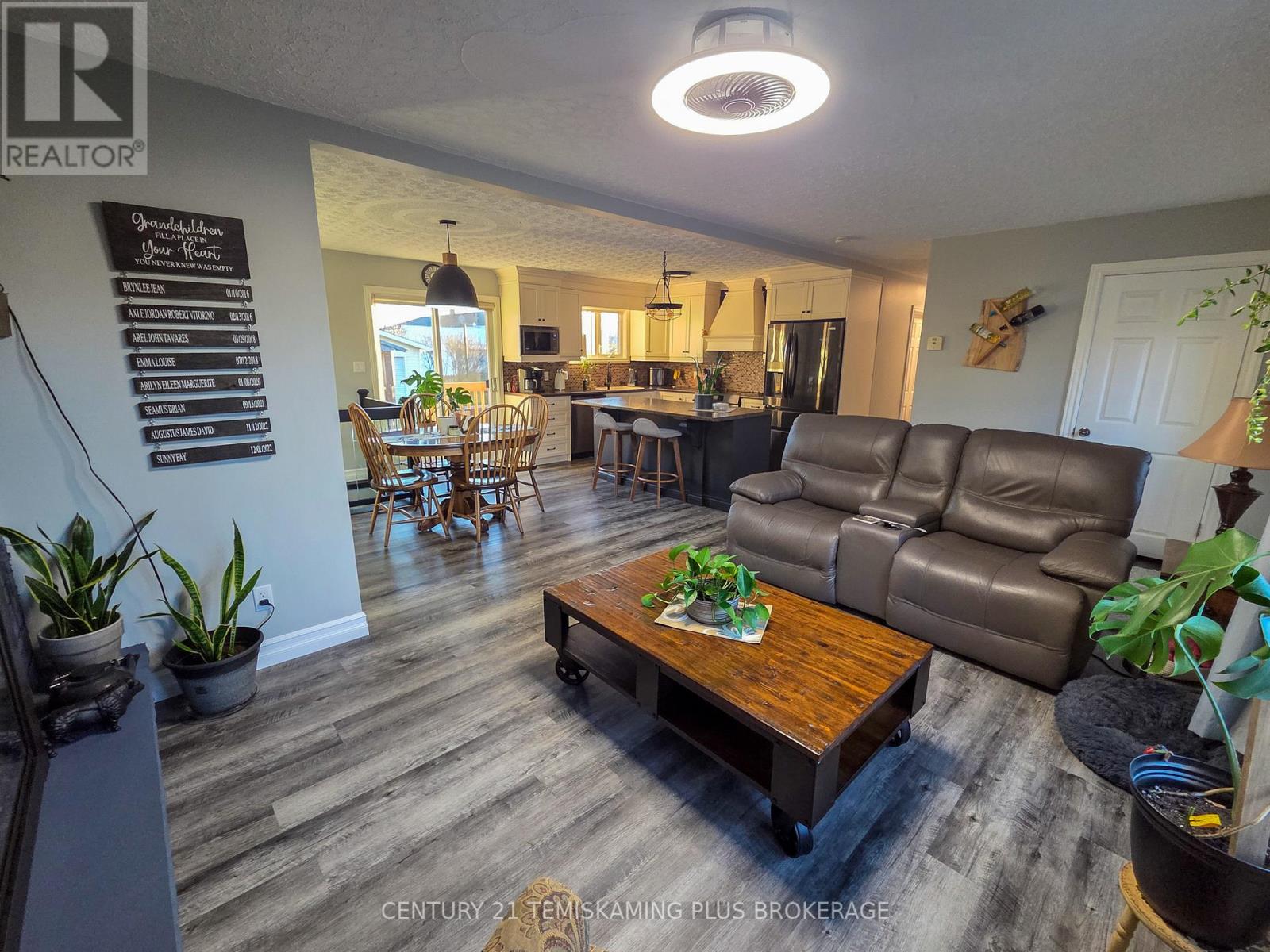 29 Eleventh Street, Armstrong (Earlton), Ontario  P0J 1E0 - Photo 4 - T12502700