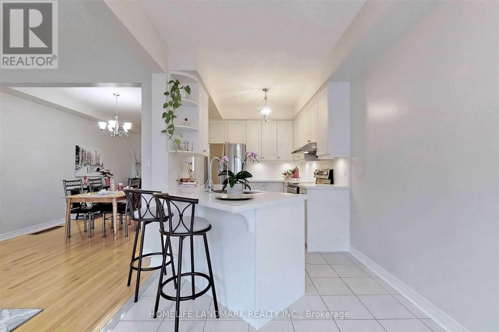 68 Hawkes Drive, Richmond Hill, Ontario  L4S 0C3 - Photo 8 - N12497656