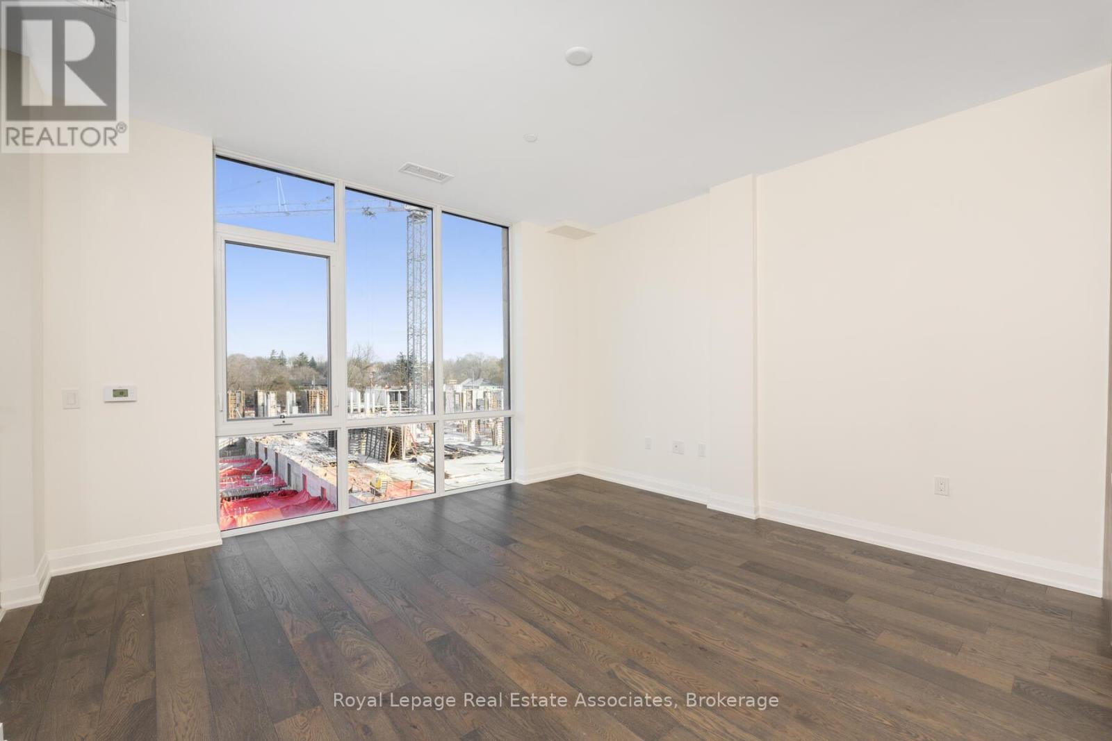 303 - 42 Mill Street, Halton Hills, Ontario  L7G 0P9 - Photo 8 - W12308099