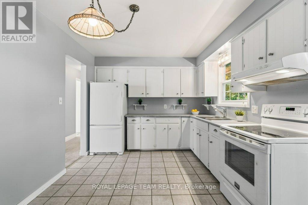 476 Laurier Boulevard, Brockville, Ontario  K6V 6C5 - Photo 15 - X12502776