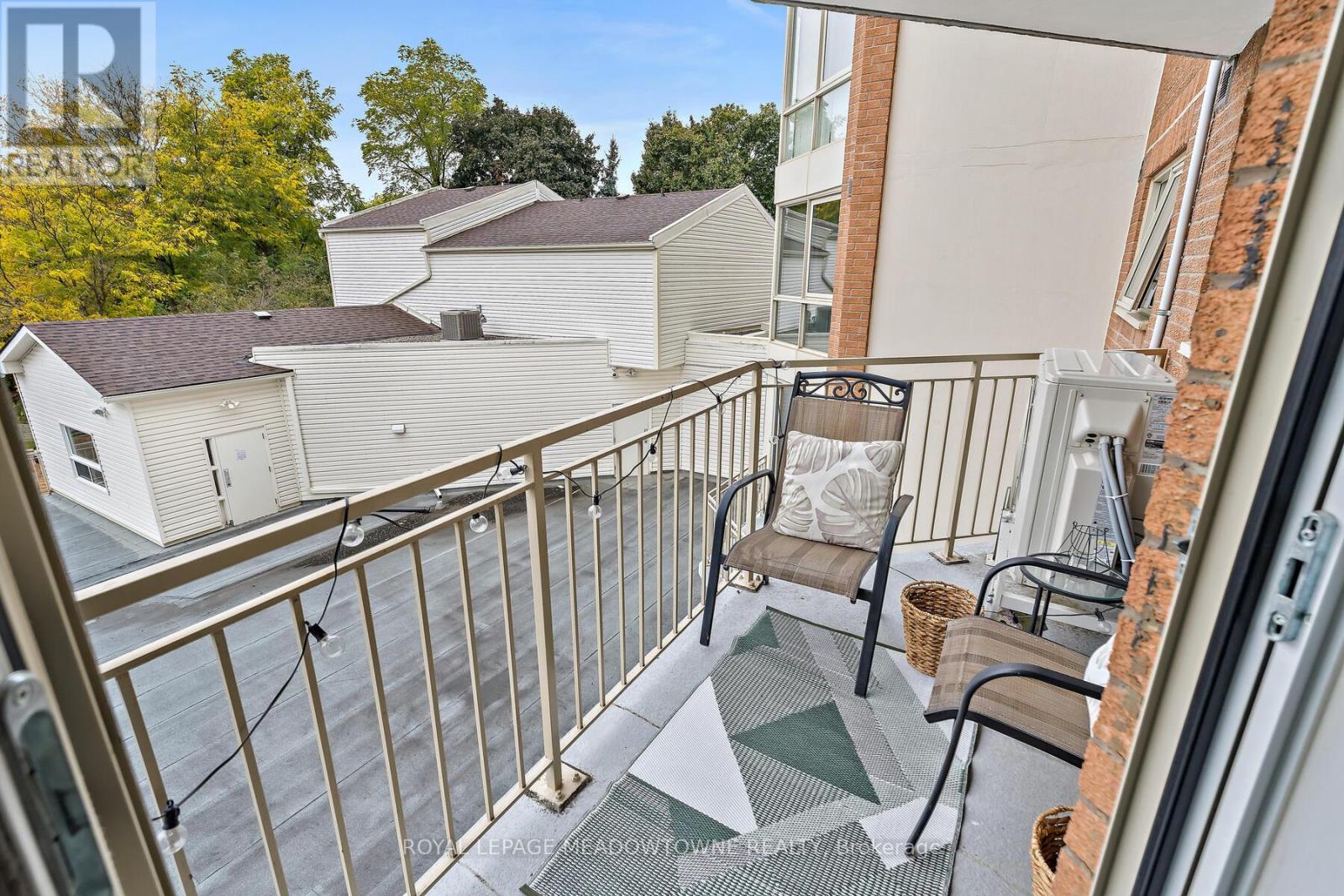 205 - 26 Hall Road, Halton Hills, Ontario  L7G 5G5 - Photo 32 - W12502330