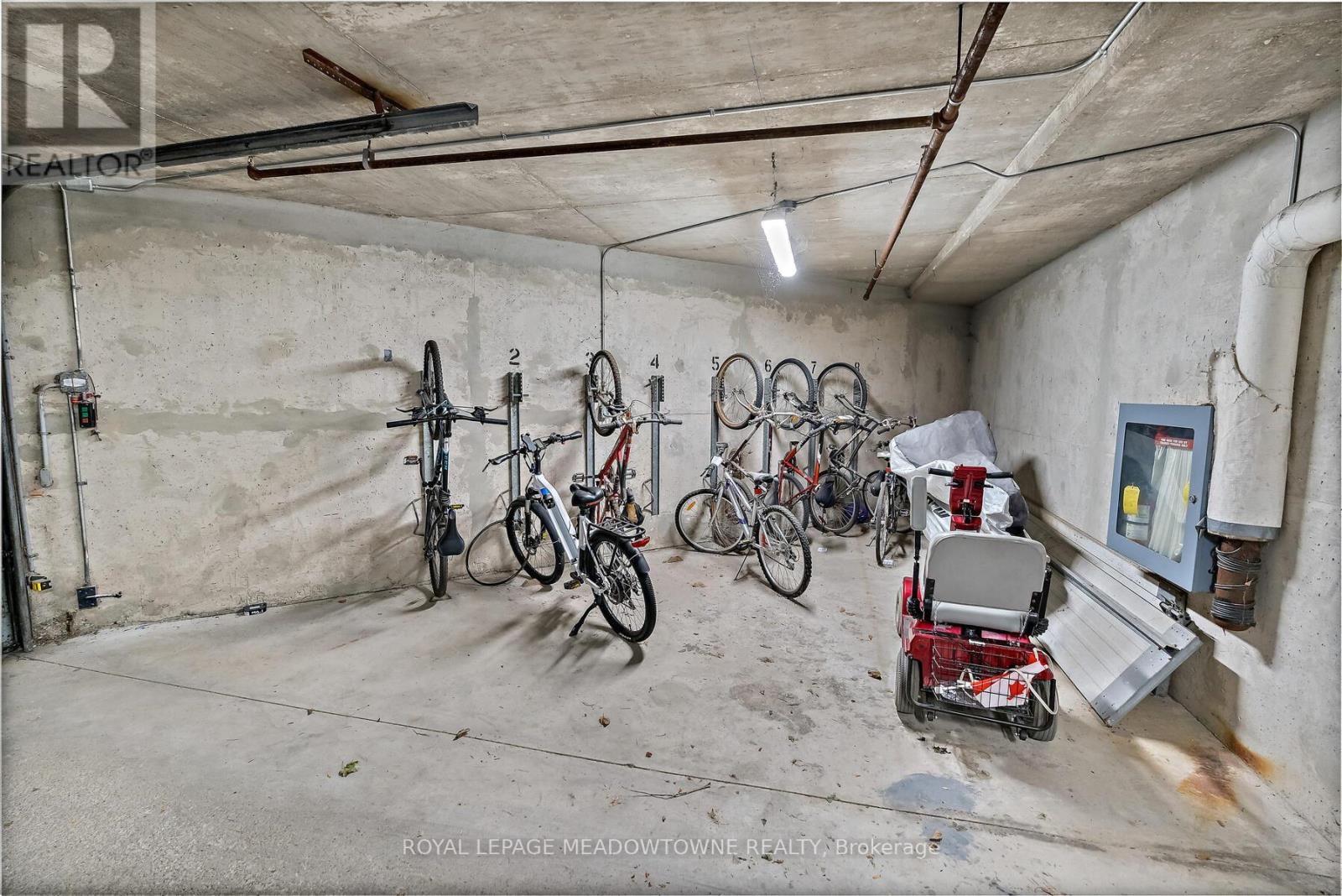 205 - 26 Hall Road, Halton Hills, Ontario  L7G 5G5 - Photo 39 - W12502330