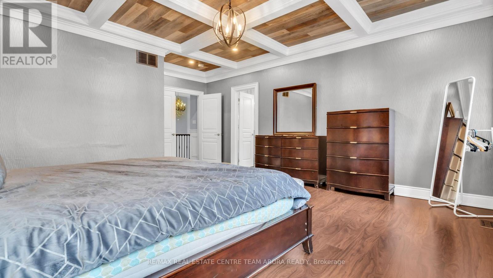 2 Berkwood Hollow, Brampton, Ontario  L6Y 0G8 - Photo 25 - W12502352