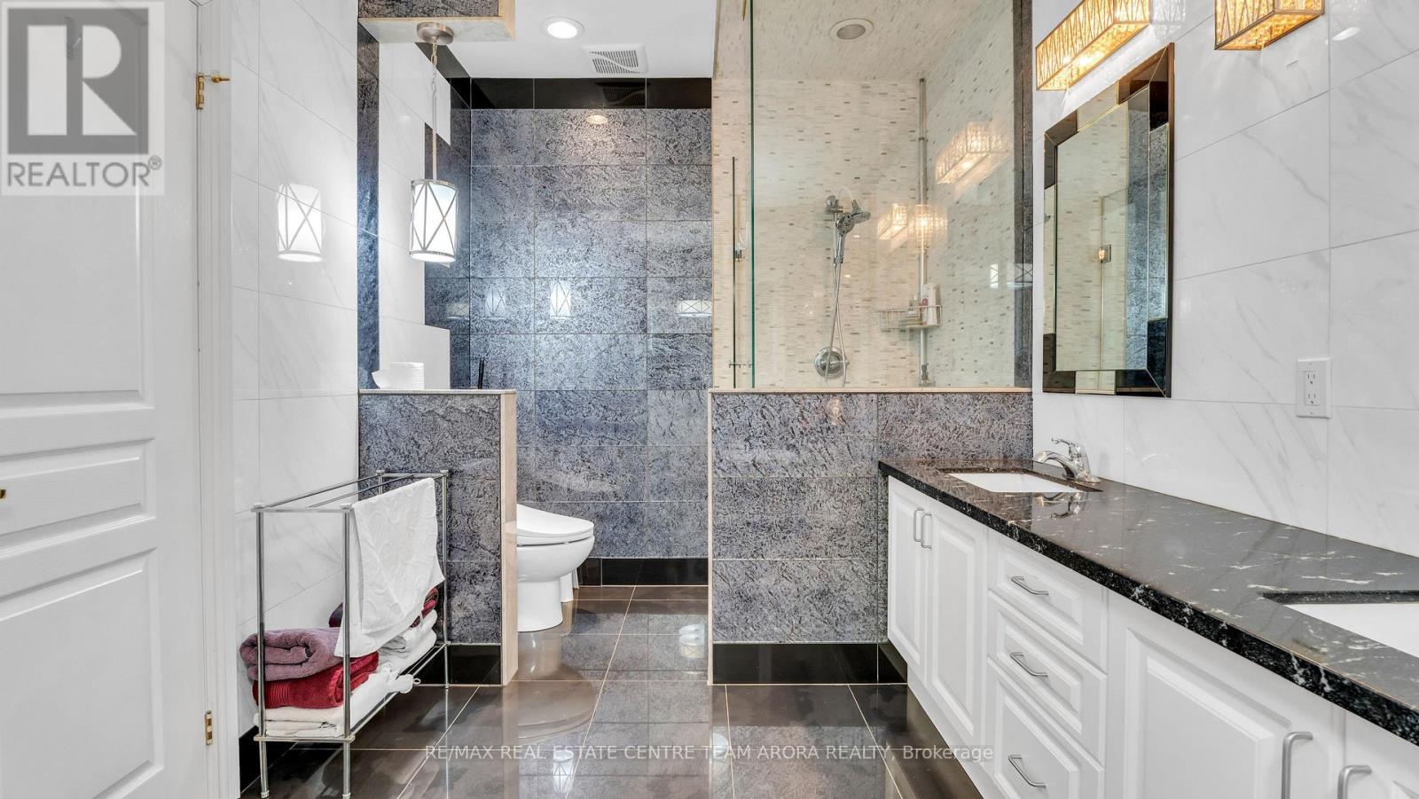 2 Berkwood Hollow, Brampton, Ontario  L6Y 0G8 - Photo 26 - W12502352