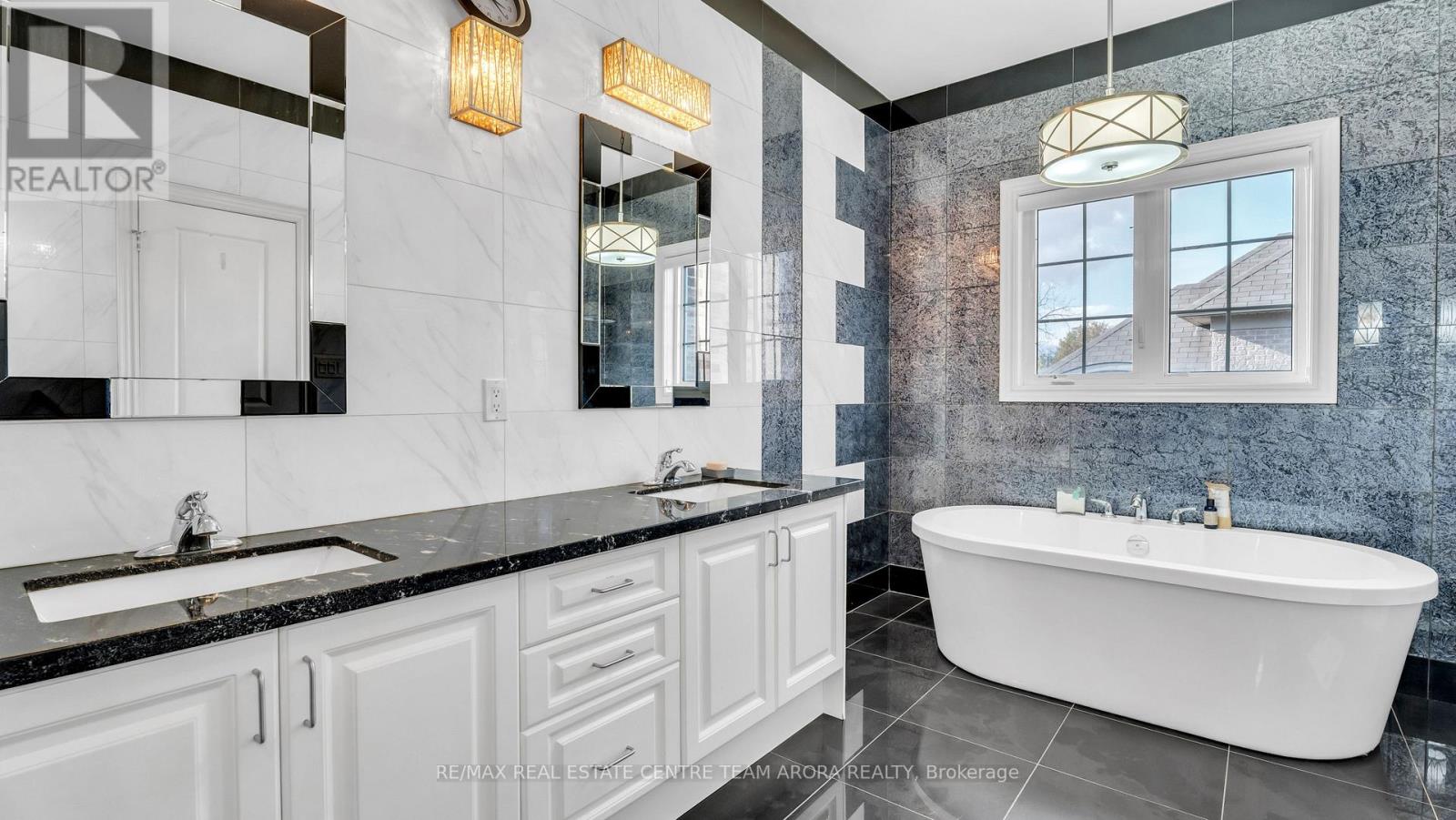 2 Berkwood Hollow, Brampton, Ontario  L6Y 0G8 - Photo 27 - W12502352