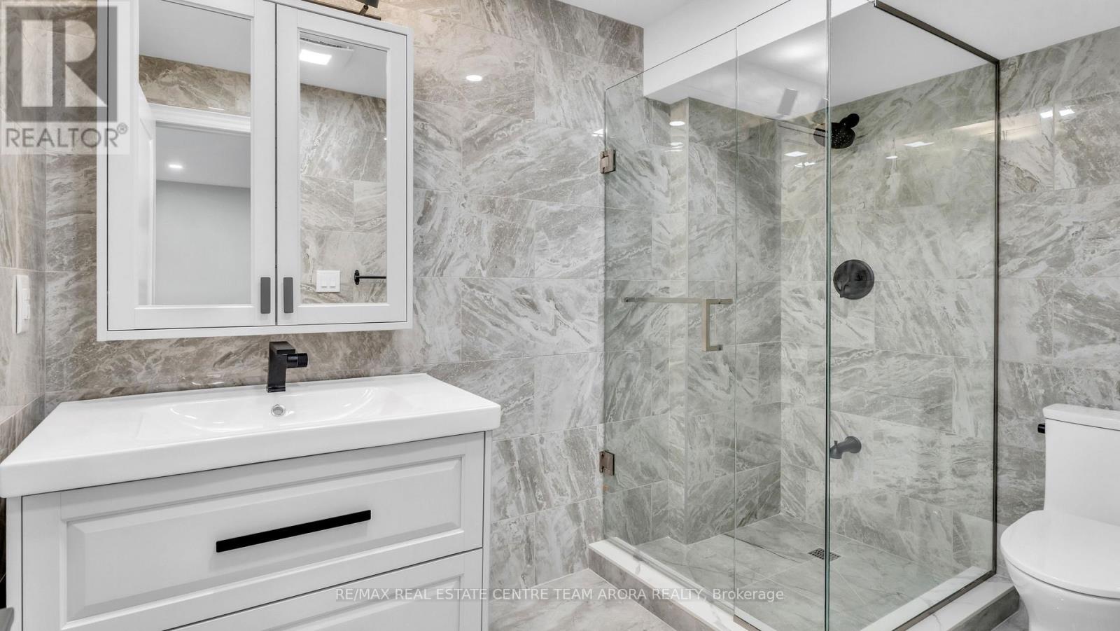 2 Berkwood Hollow, Brampton, Ontario  L6Y 0G8 - Photo 29 - W12502352