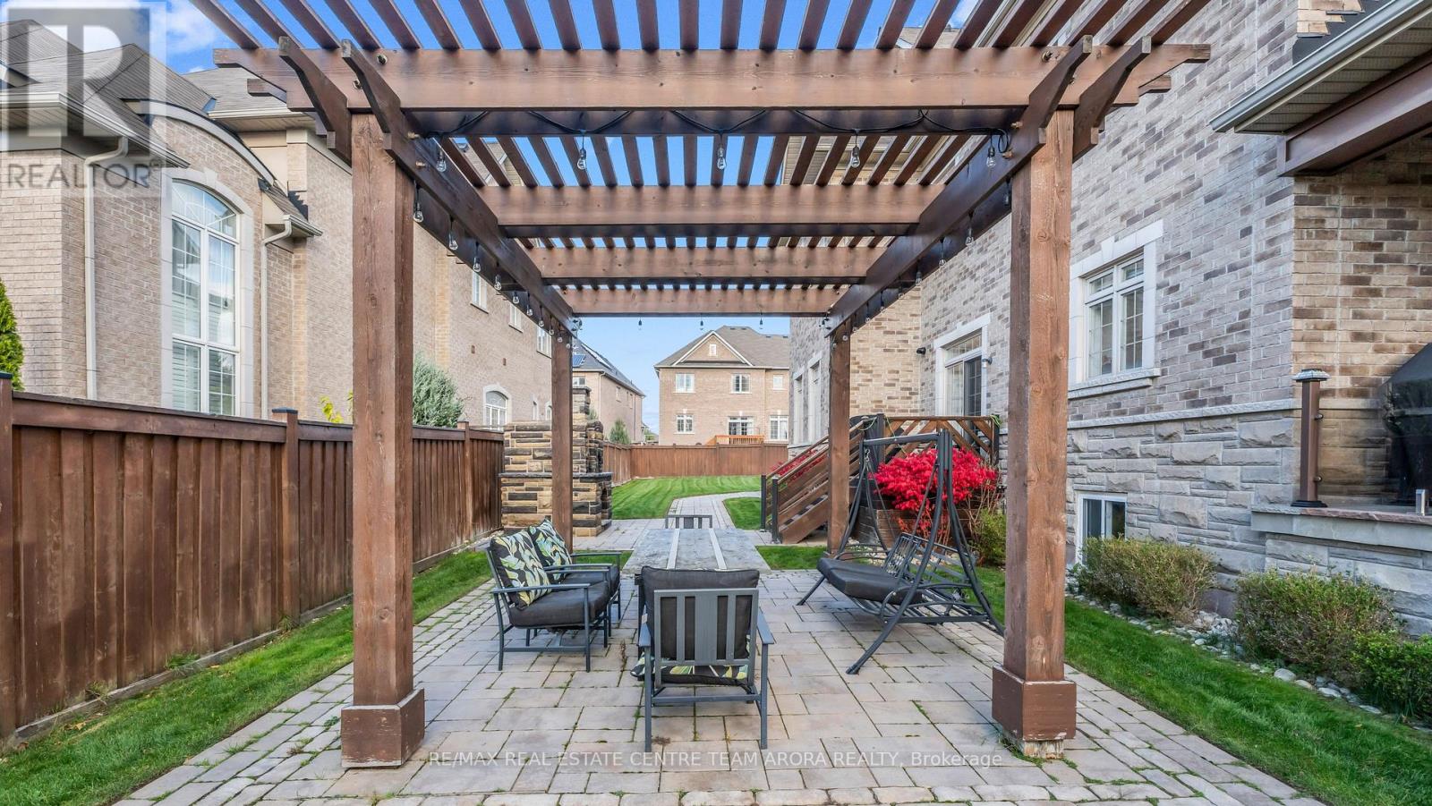 2 Berkwood Hollow, Brampton, Ontario  L6Y 0G8 - Photo 43 - W12502352