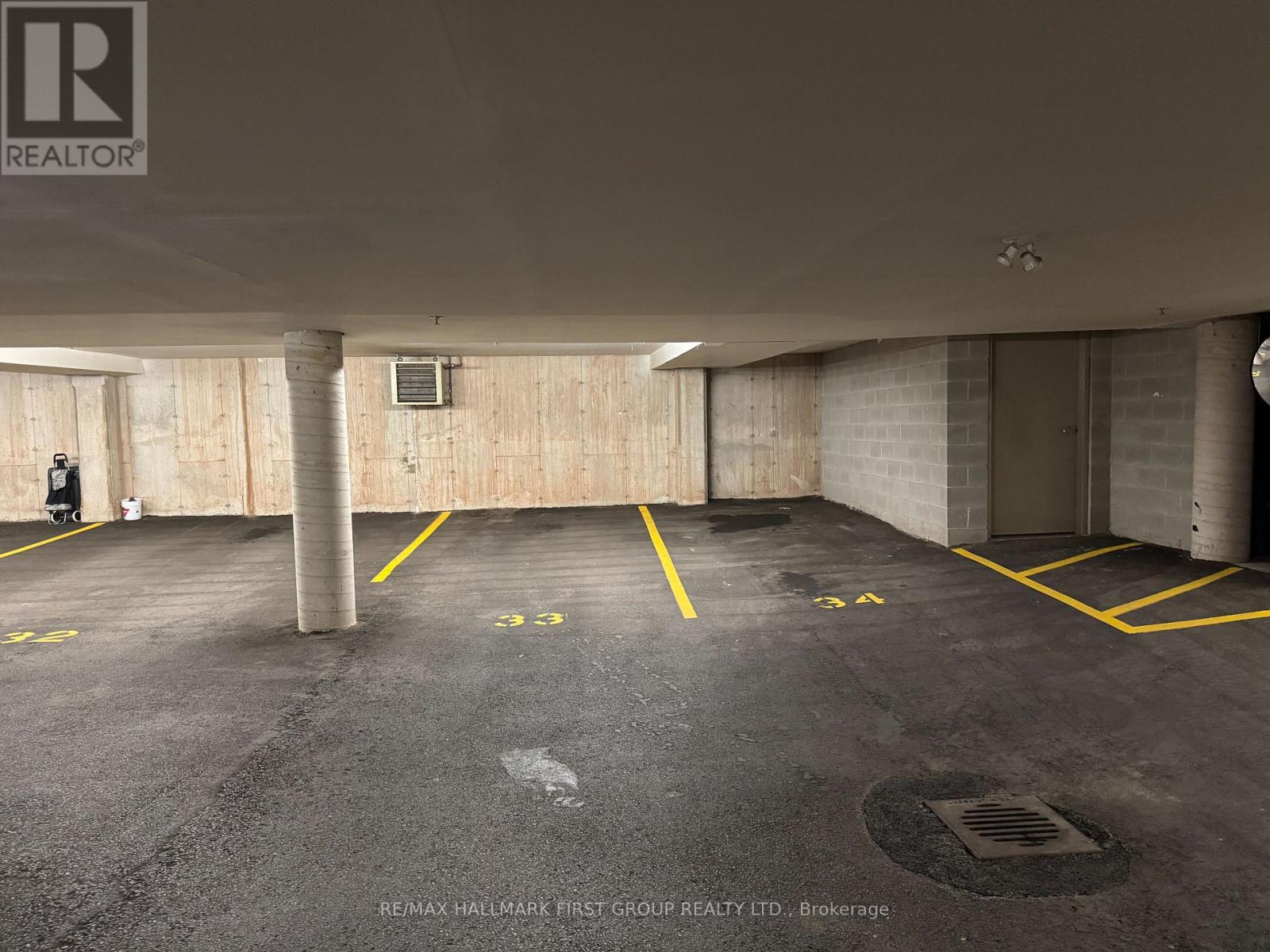 210 - 1460 Bishops Gate, Oakville, Ontario  L6M 4N5 - Photo 23 - W12502364