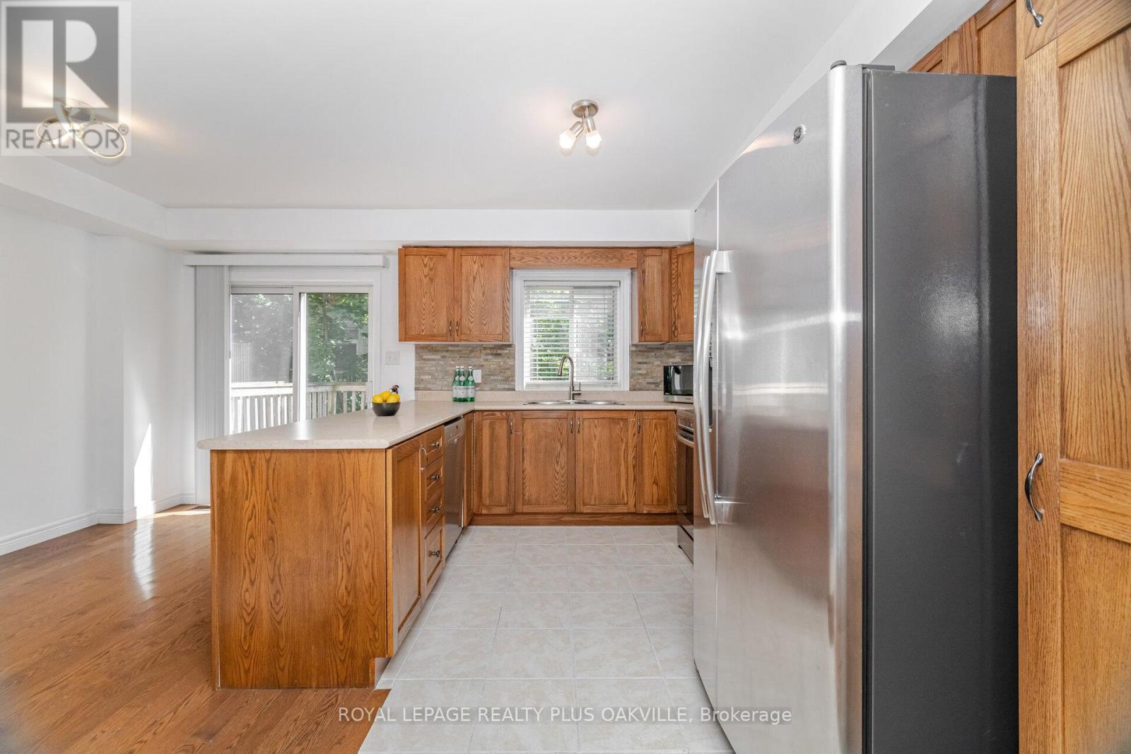 5 - 1248 Guelph Line, Burlington, Ontario  L7P 2S9 - Photo 17 - W12502388