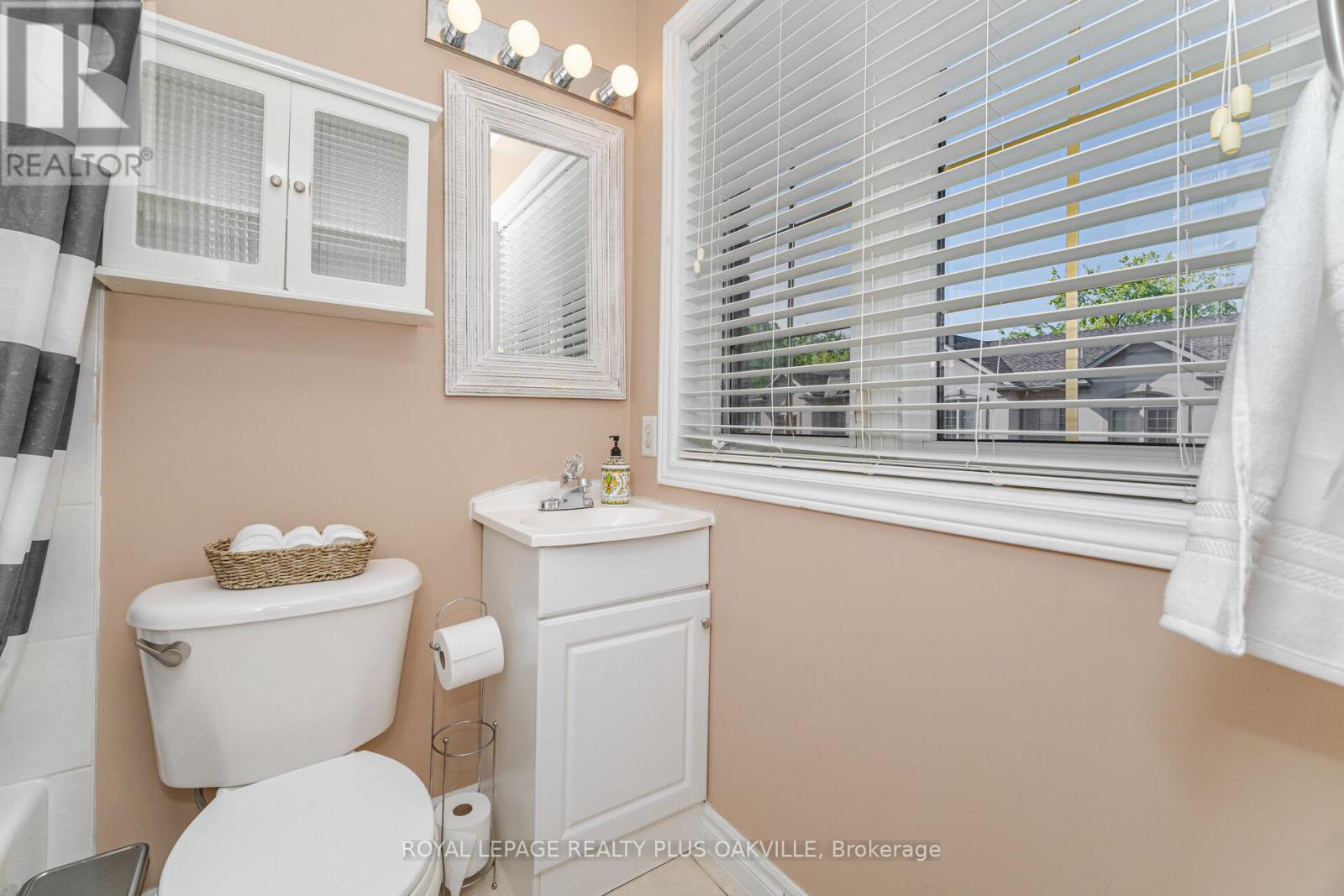 5 - 1248 Guelph Line, Burlington, Ontario  L7P 2S9 - Photo 37 - W12502388