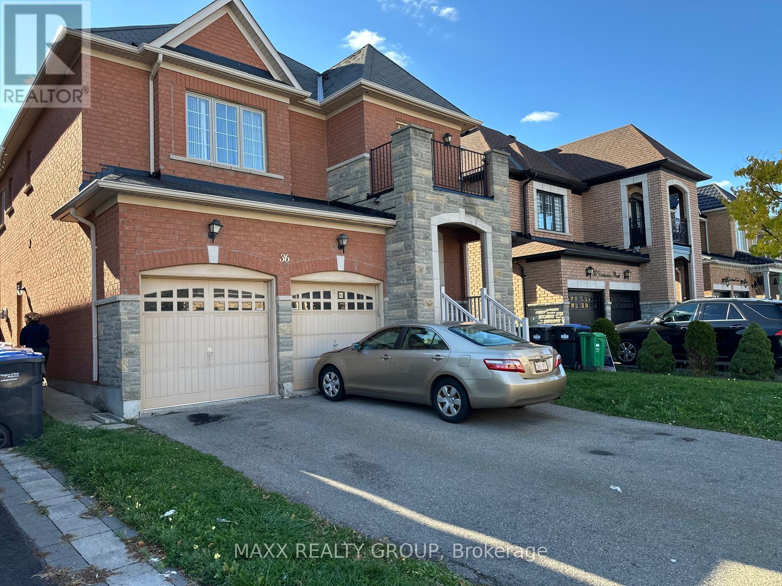 36 Beckenham Road, Brampton, Ontario  L6P 2L7 - Photo 2 - W12502462