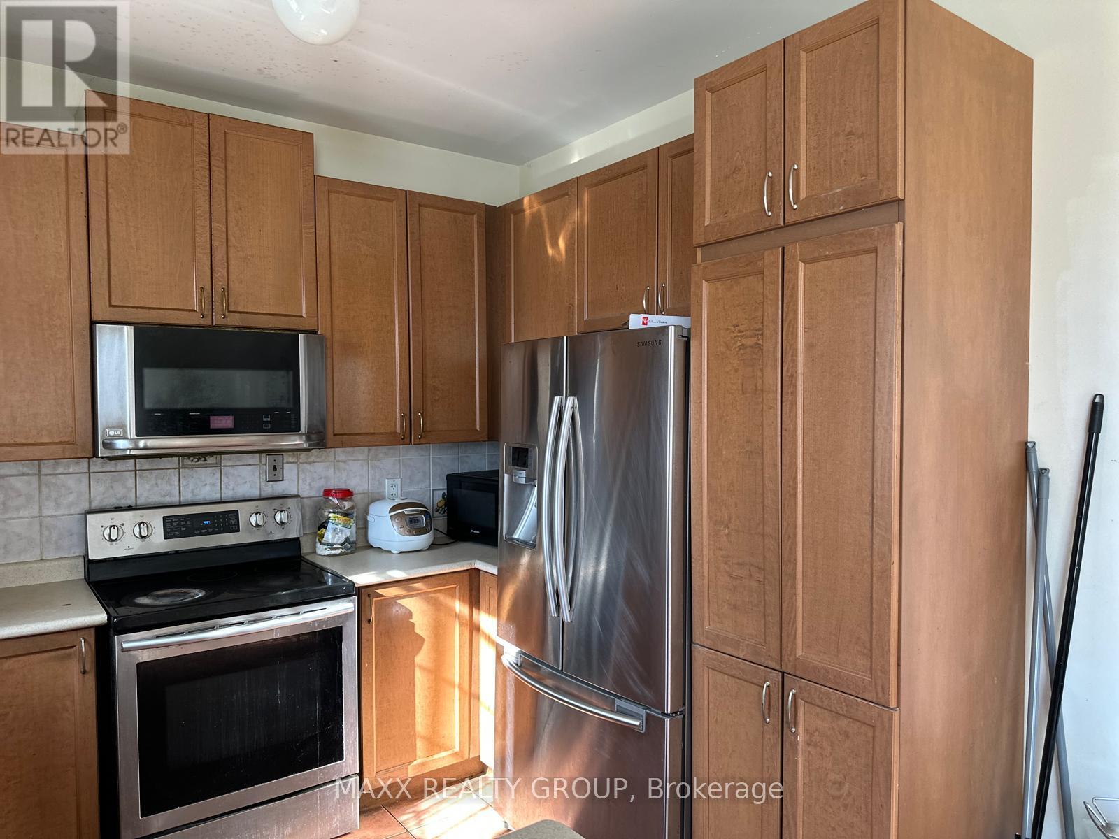 36 Beckenham Road, Brampton, Ontario  L6P 2L7 - Photo 30 - W12502462