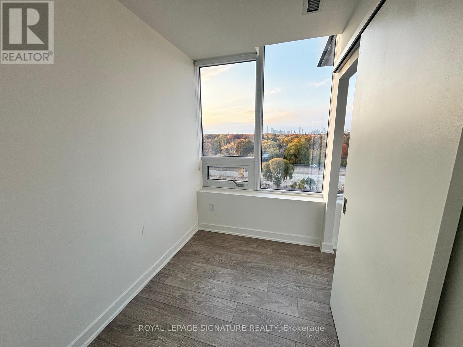 721 - 28 Ann Street, Mississauga, Ontario  L5G 0E1 - Photo 14 - W12502488