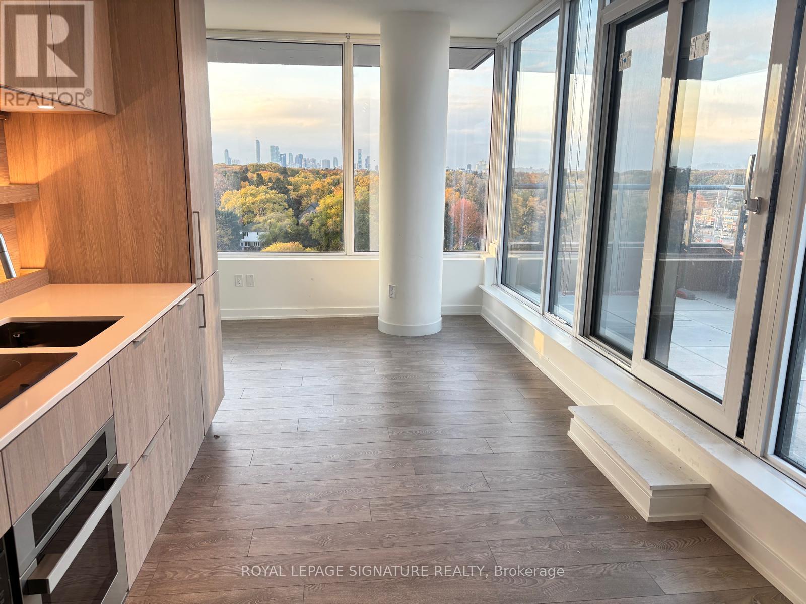 721 - 28 Ann Street, Mississauga, Ontario  L5G 0E1 - Photo 4 - W12502488