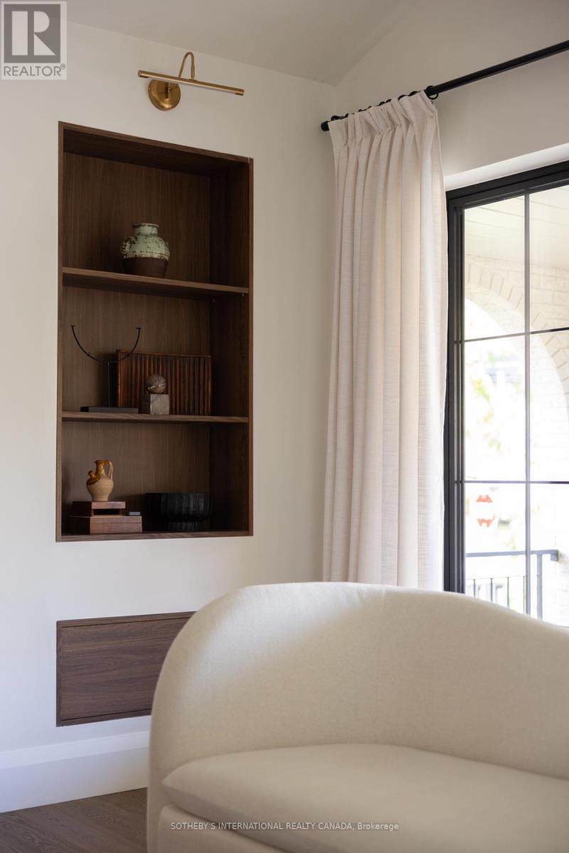 36 Rosemeade Avenue, Toronto, Ontario  M8Y 3A3 - Photo 10 - W12502514