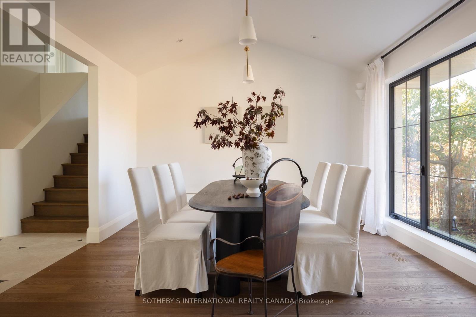 36 Rosemeade Avenue, Toronto, Ontario  M8Y 3A3 - Photo 11 - W12502514