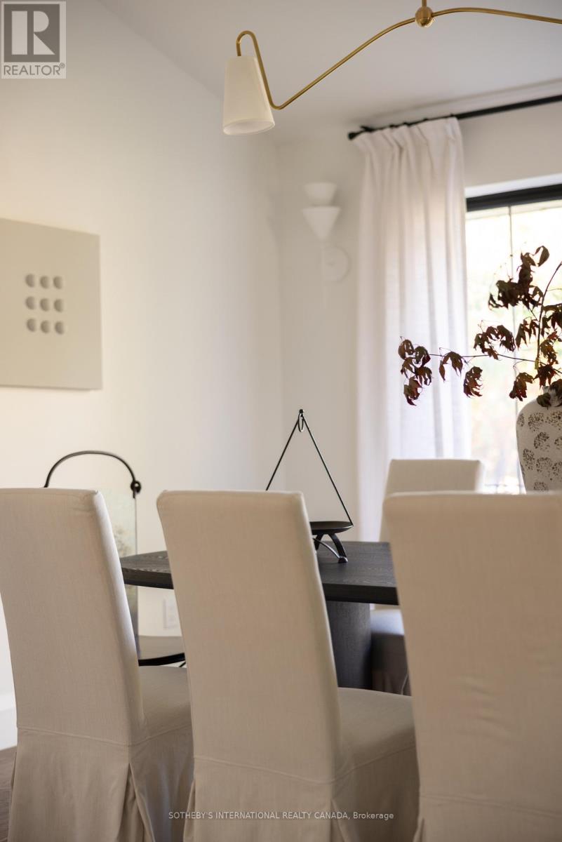 36 Rosemeade Avenue, Toronto, Ontario  M8Y 3A3 - Photo 13 - W12502514