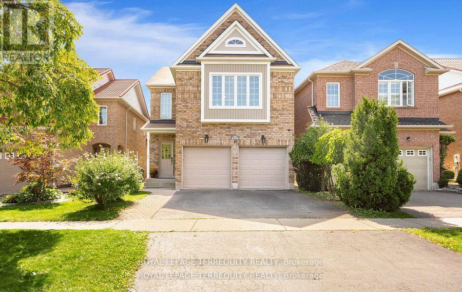 4762 Allegheny Road, Mississauga, Ontario  L5R 0A6 - Photo 2 - W12502534