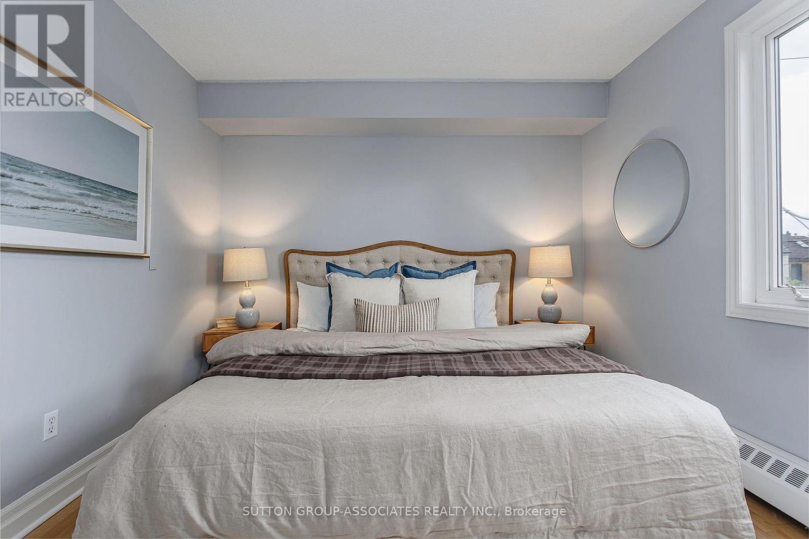 195 Hallam Street, Toronto (Dovercourt-Wallace Emerson-Junction), Ontario  M6H 1X6 - Photo 18 - W12502596