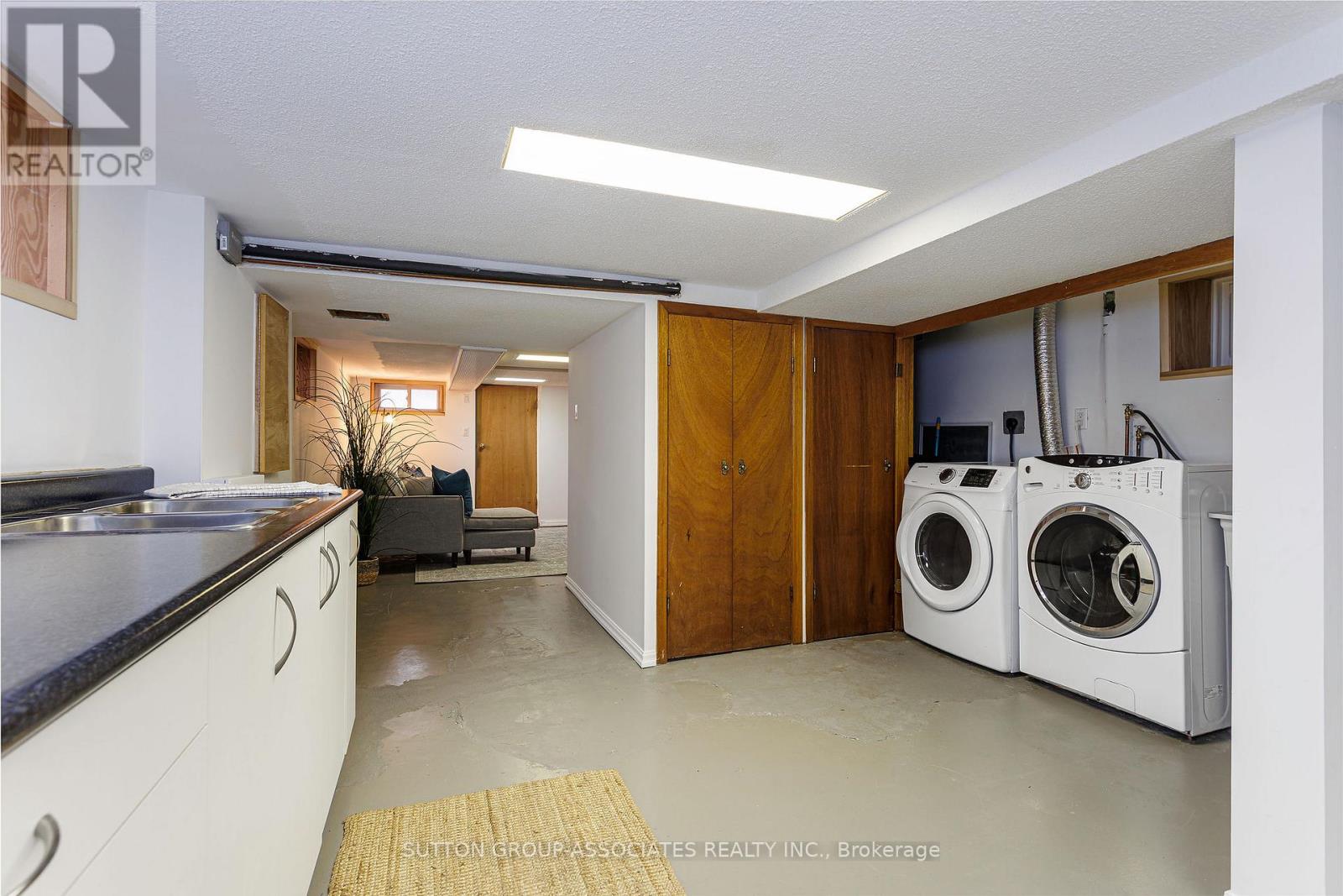 195 Hallam Street, Toronto (Dovercourt-Wallace Emerson-Junction), Ontario  M6H 1X6 - Photo 37 - W12502596