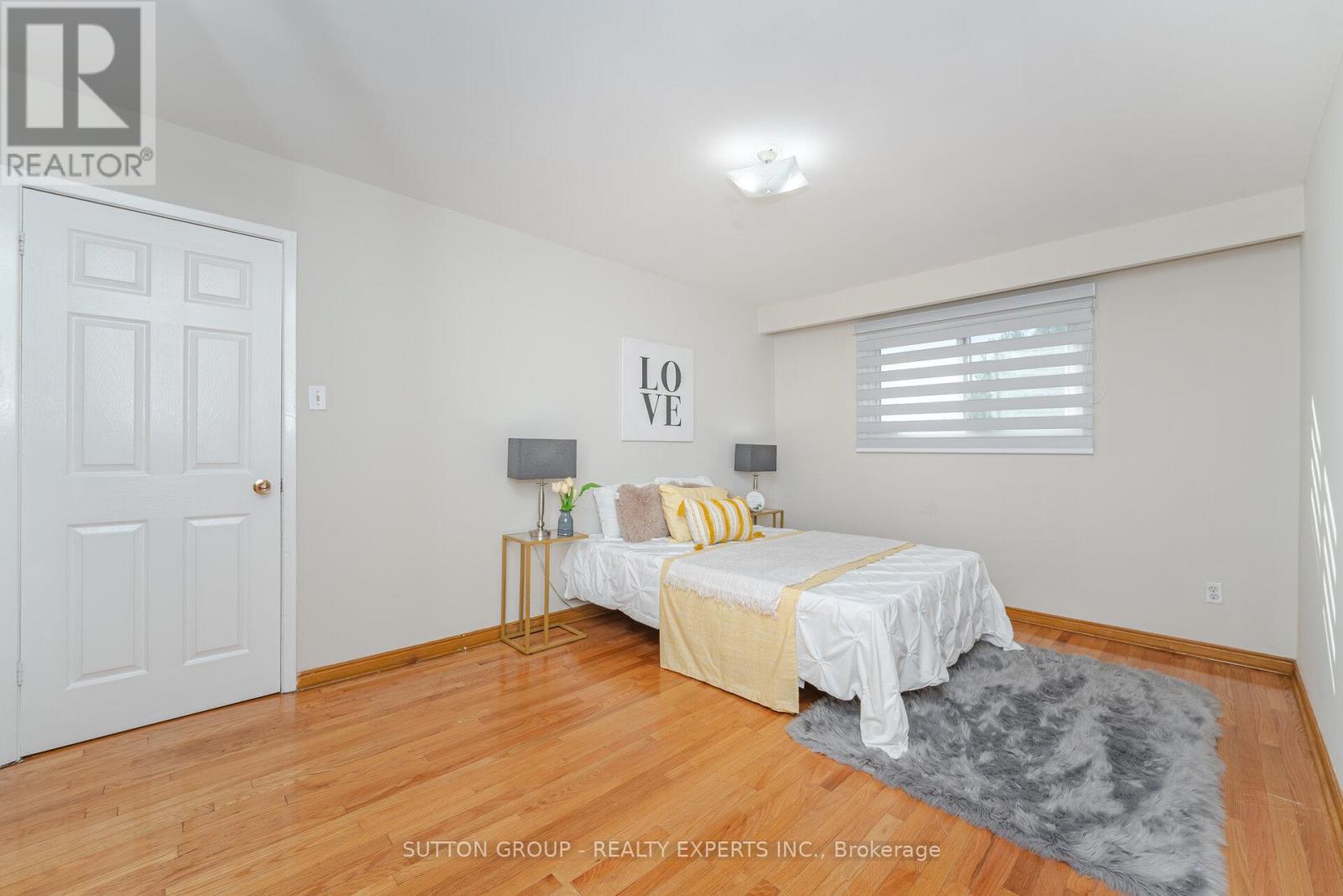 3783 Keenan Crescent, Mississauga, Ontario  L4T 3M1 - Photo 17 - W12502600