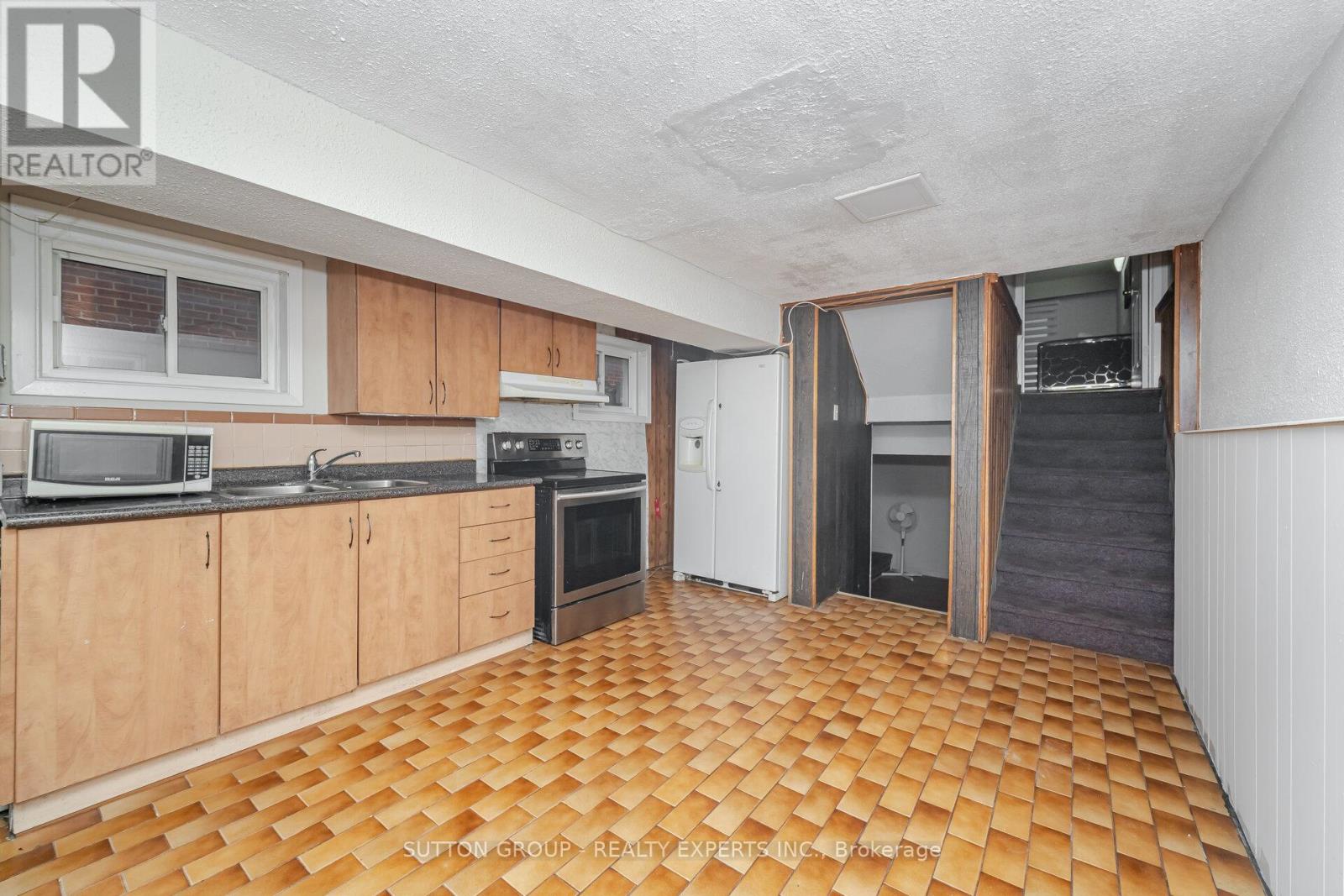 3783 Keenan Crescent, Mississauga, Ontario  L4T 3M1 - Photo 36 - W12502600