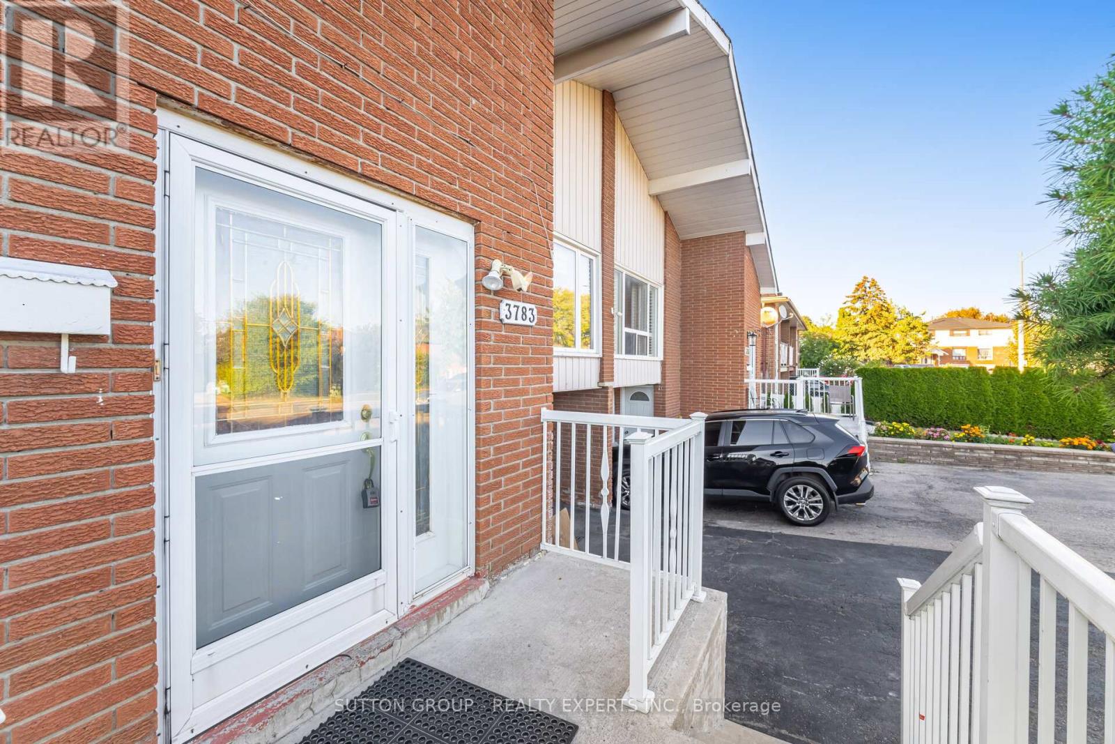 3783 Keenan Crescent, Mississauga, Ontario  L4T 3M1 - Photo 4 - W12502600