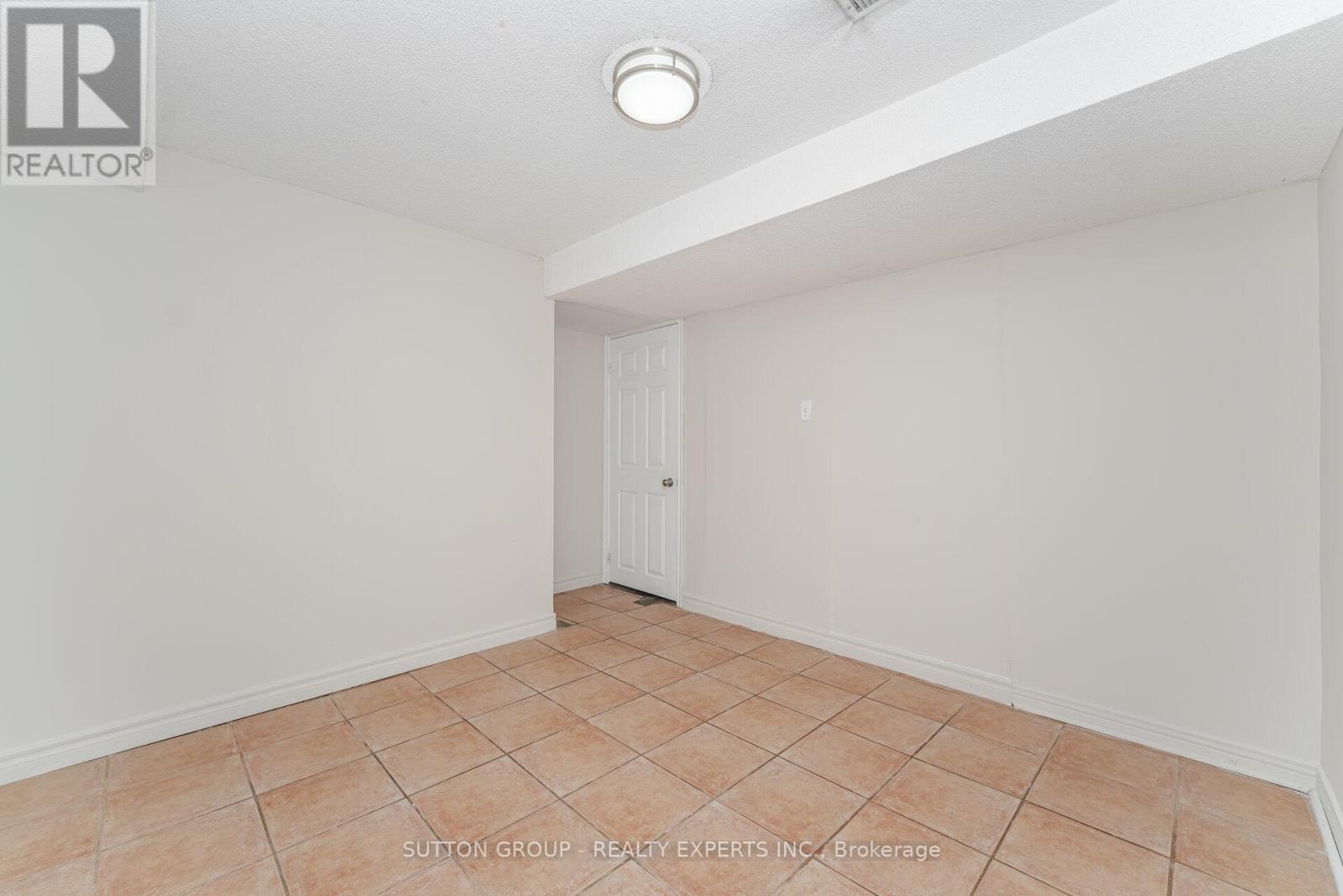 3783 Keenan Crescent, Mississauga, Ontario  L4T 3M1 - Photo 43 - W12502600