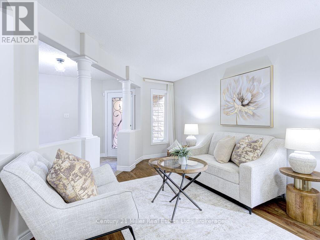 2092 Redstone Crescent, Oakville, Ontario  L6M 5B1 - Photo 10 - W12502768