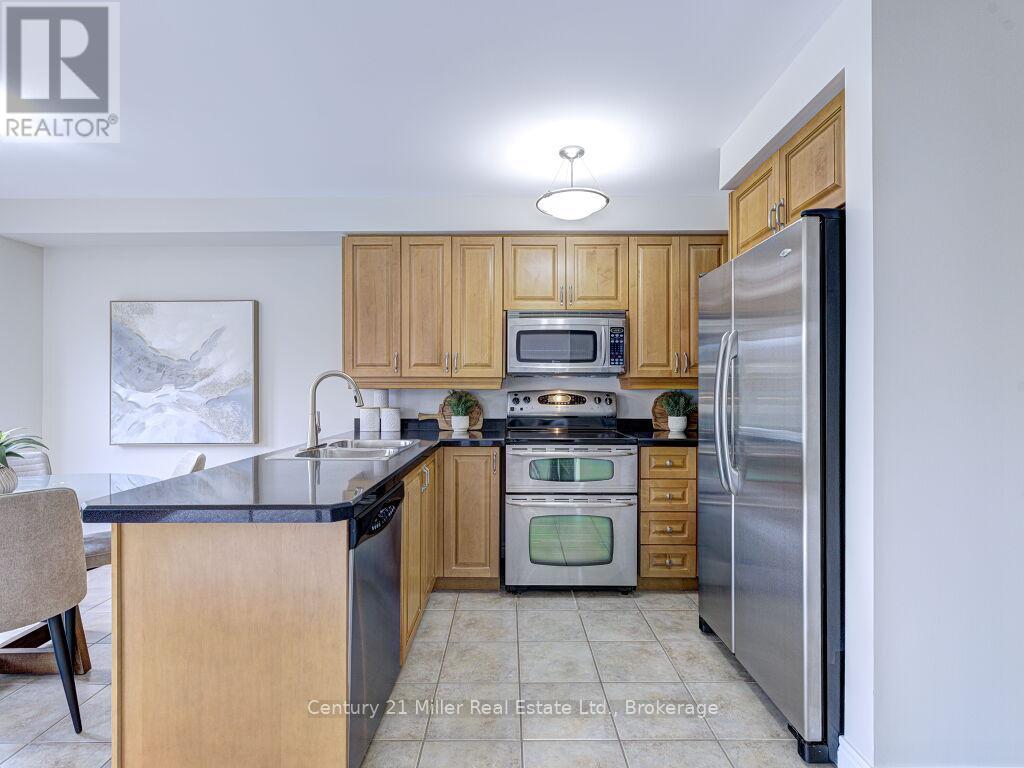 2092 Redstone Crescent, Oakville, Ontario  L6M 5B1 - Photo 16 - W12502768