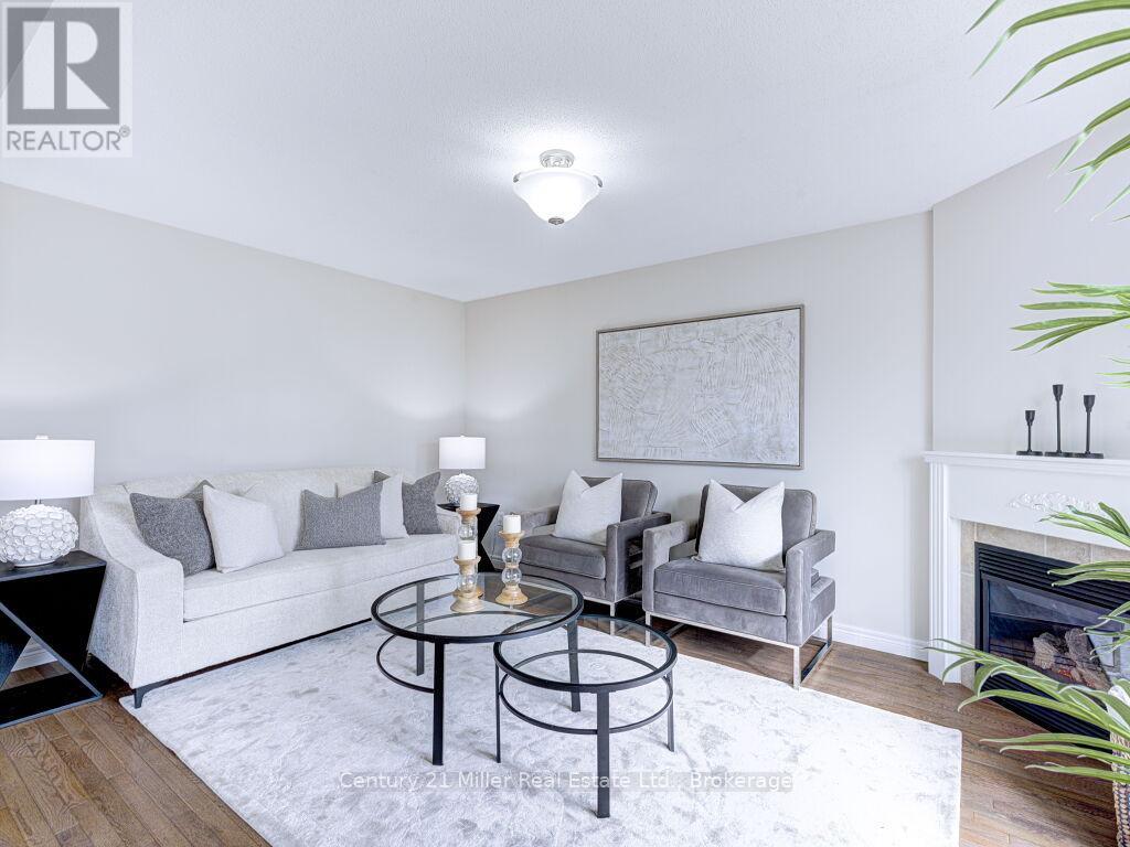 2092 Redstone Crescent, Oakville, Ontario  L6M 5B1 - Photo 22 - W12502768