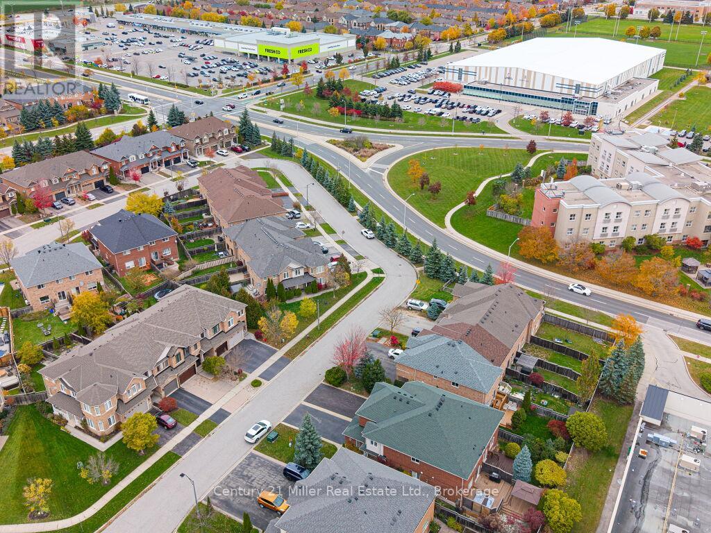 2092 Redstone Crescent, Oakville, Ontario  L6M 5B1 - Photo 45 - W12502768