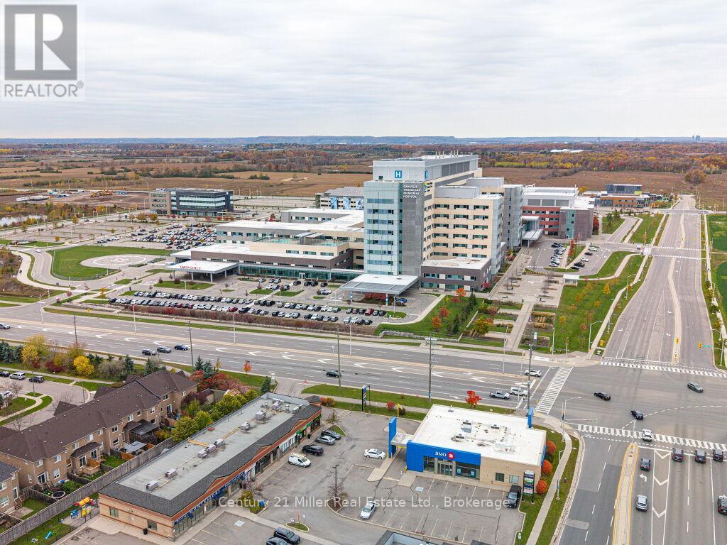 2092 Redstone Crescent, Oakville, Ontario  L6M 5B1 - Photo 47 - W12502768