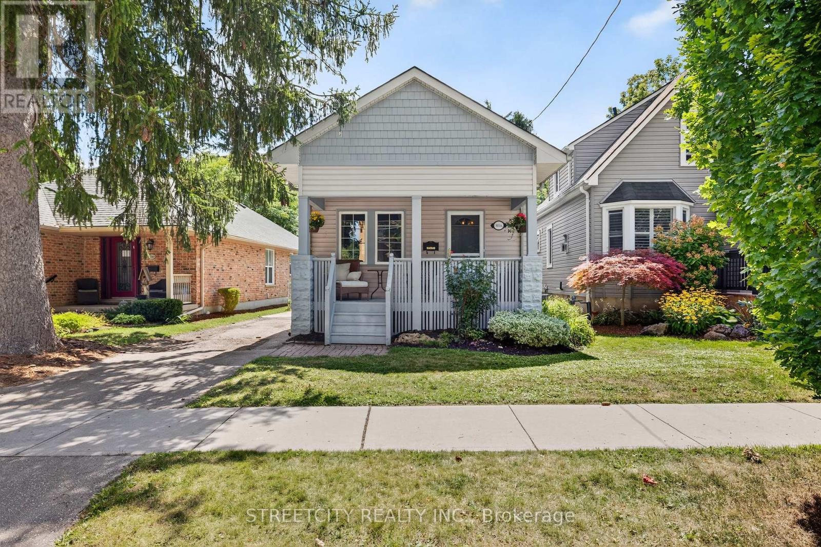 105a Devonshire Avenue, London South (South G), Ontario  N6C 2H6 - Photo 2 - X12502704