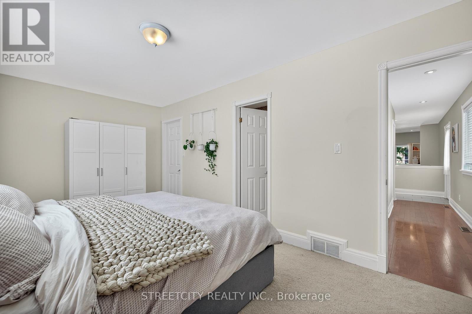 105a Devonshire Avenue, London South (South G), Ontario  N6C 2H6 - Photo 22 - X12502704