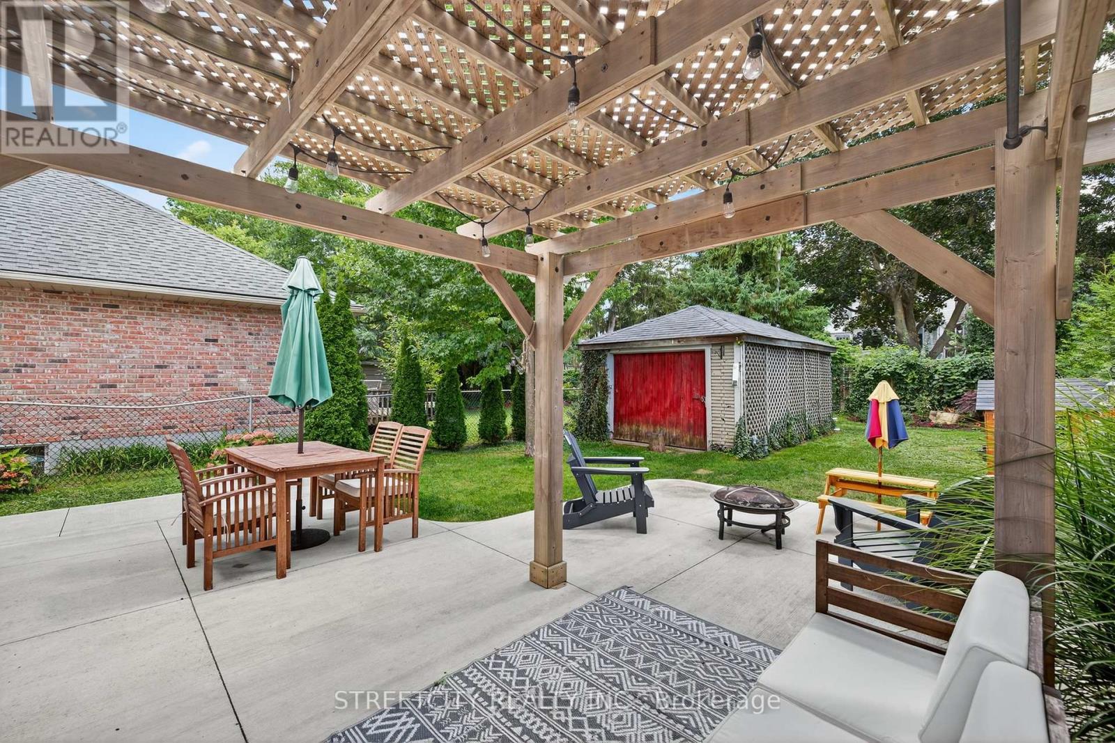 105a Devonshire Avenue, London South (South G), Ontario  N6C 2H6 - Photo 41 - X12502704