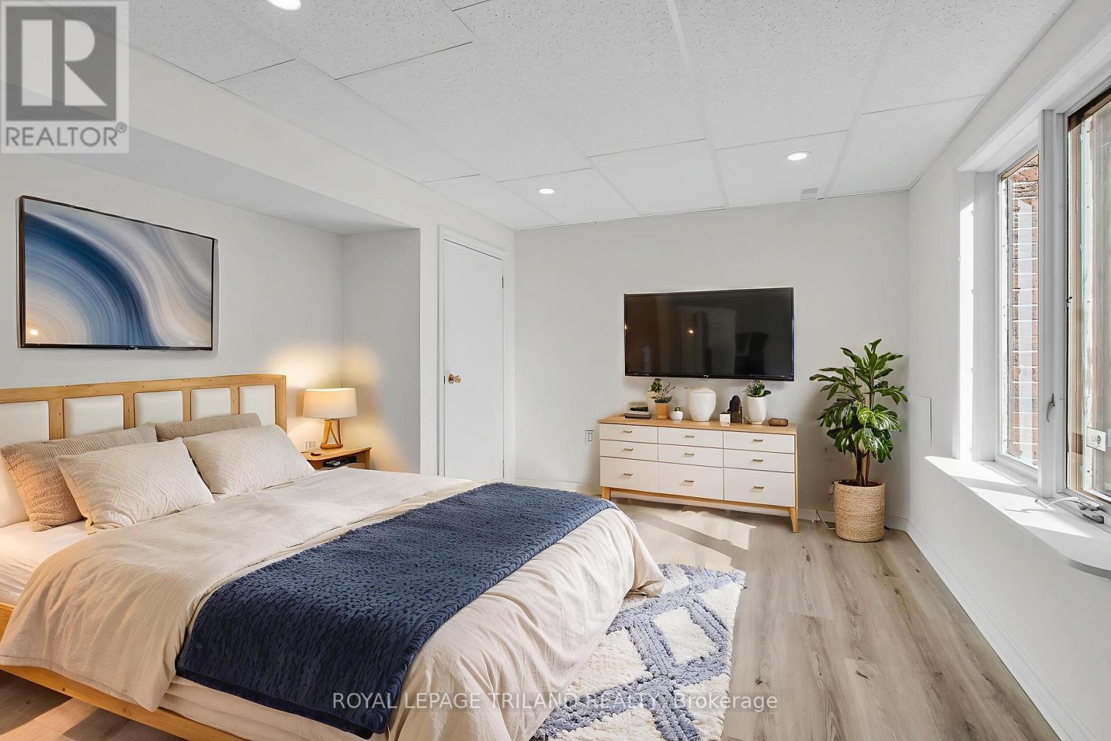 808 Clearview Crescent, London North, Ontario  N6H 4P7 - Photo 27 - X12502744