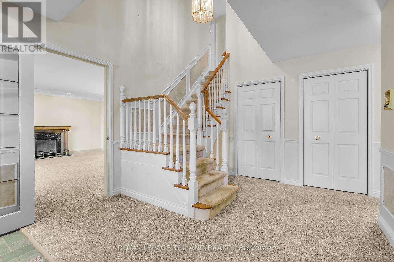 808 Clearview Crescent, London North, Ontario  N6H 4P7 - Photo 4 - X12502744