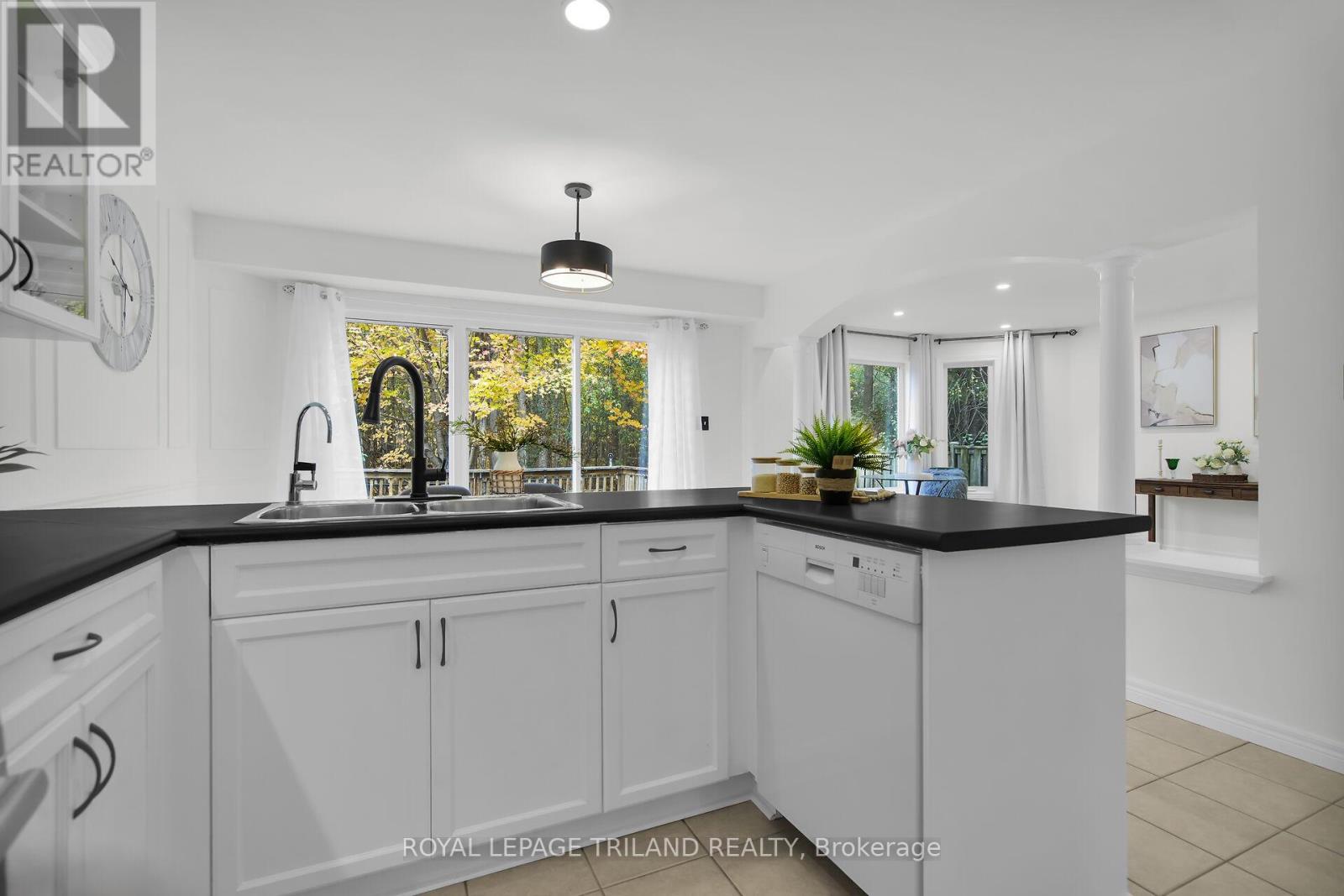 1547 Beaverbrook Avenue, London North (North M), Ontario  N6H 5V3 - Photo 10 - X12502756