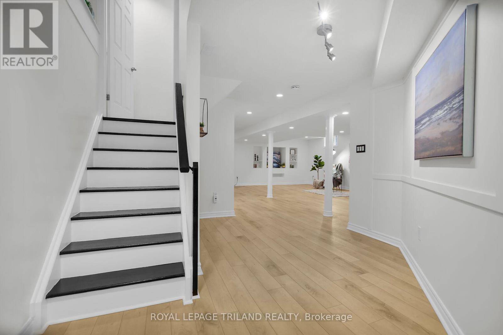 1547 Beaverbrook Avenue, London North (North M), Ontario  N6H 5V3 - Photo 33 - X12502756