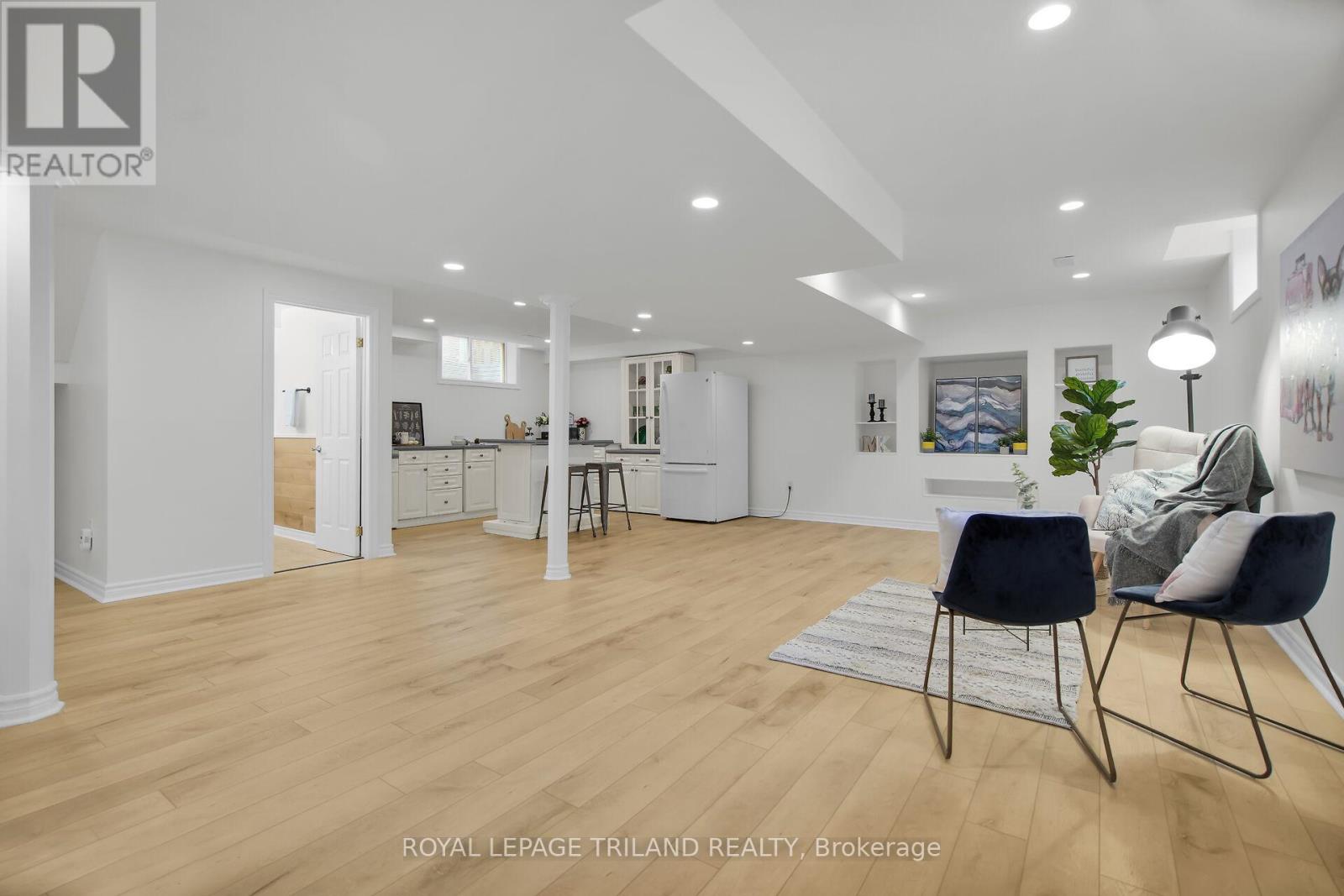 1547 Beaverbrook Avenue, London North (North M), Ontario  N6H 5V3 - Photo 36 - X12502756