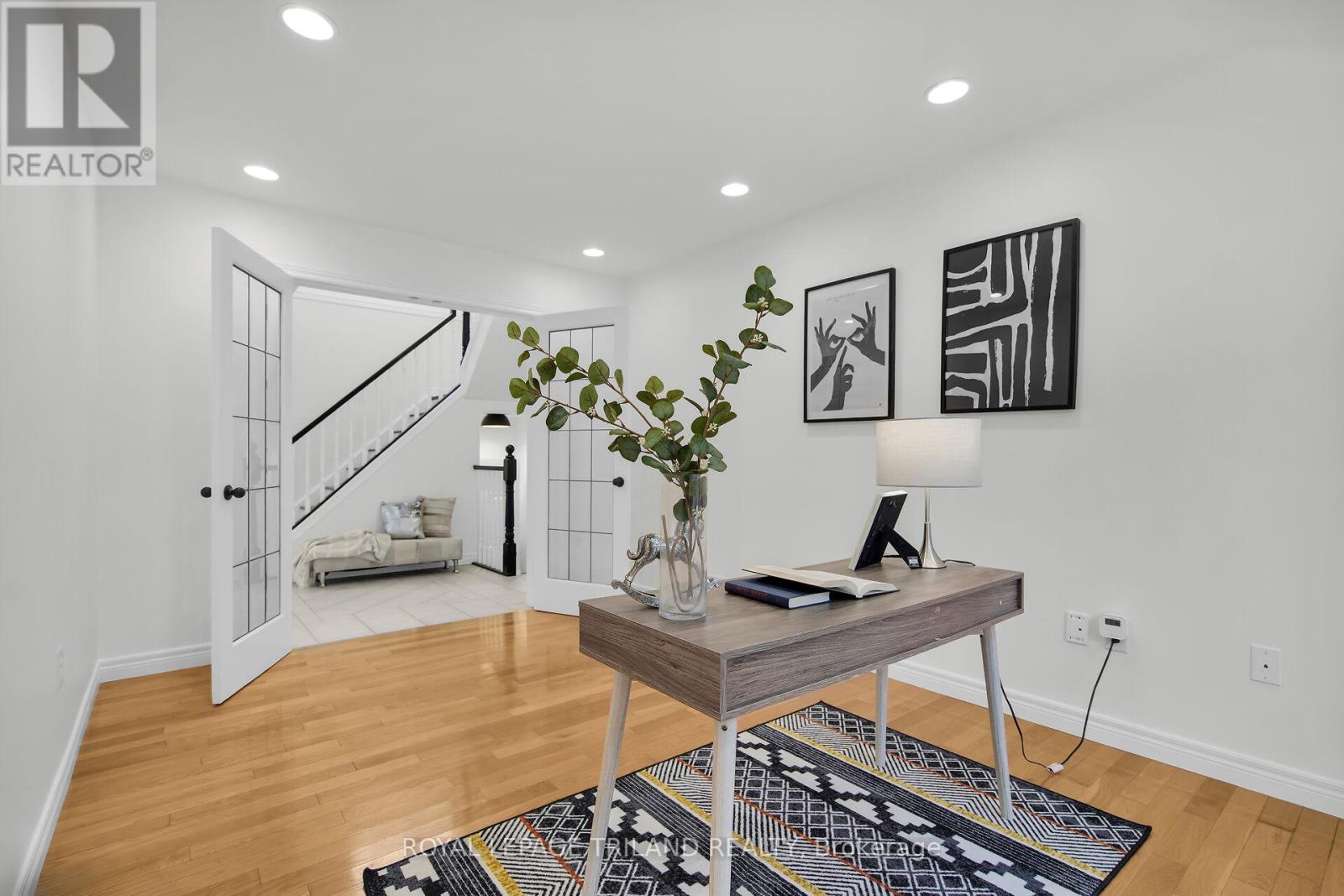 1547 Beaverbrook Avenue, London North (North M), Ontario  N6H 5V3 - Photo 5 - X12502756