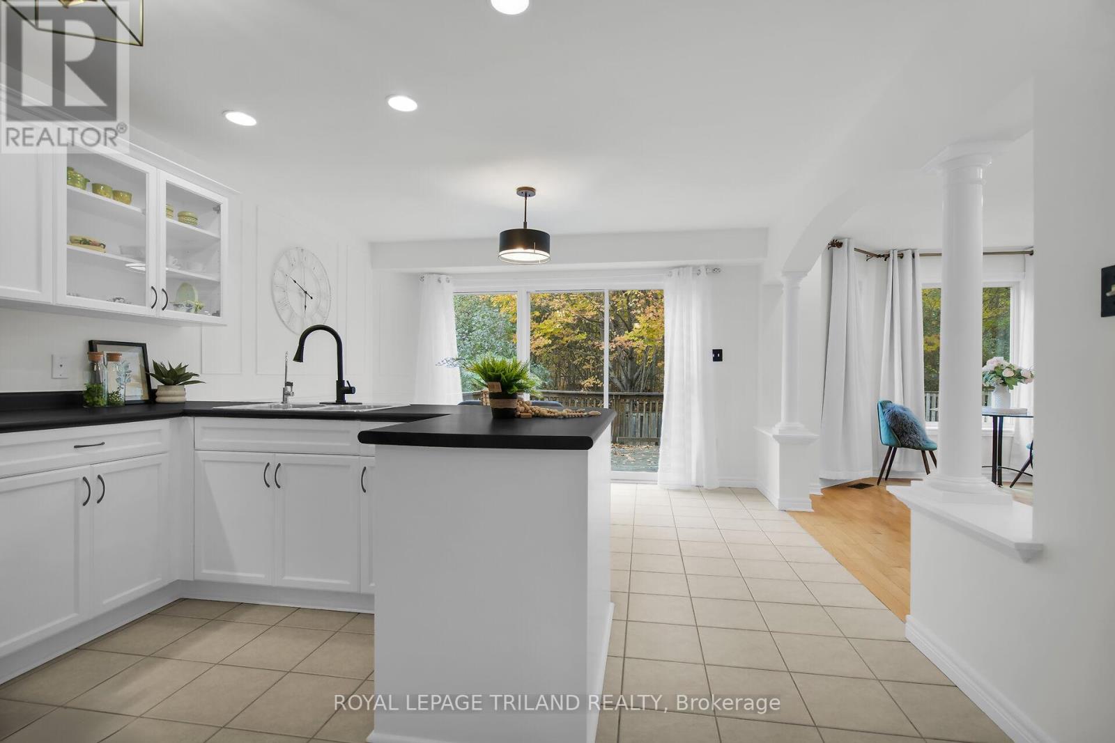 1547 Beaverbrook Avenue, London North (North M), Ontario  N6H 5V3 - Photo 6 - X12502756